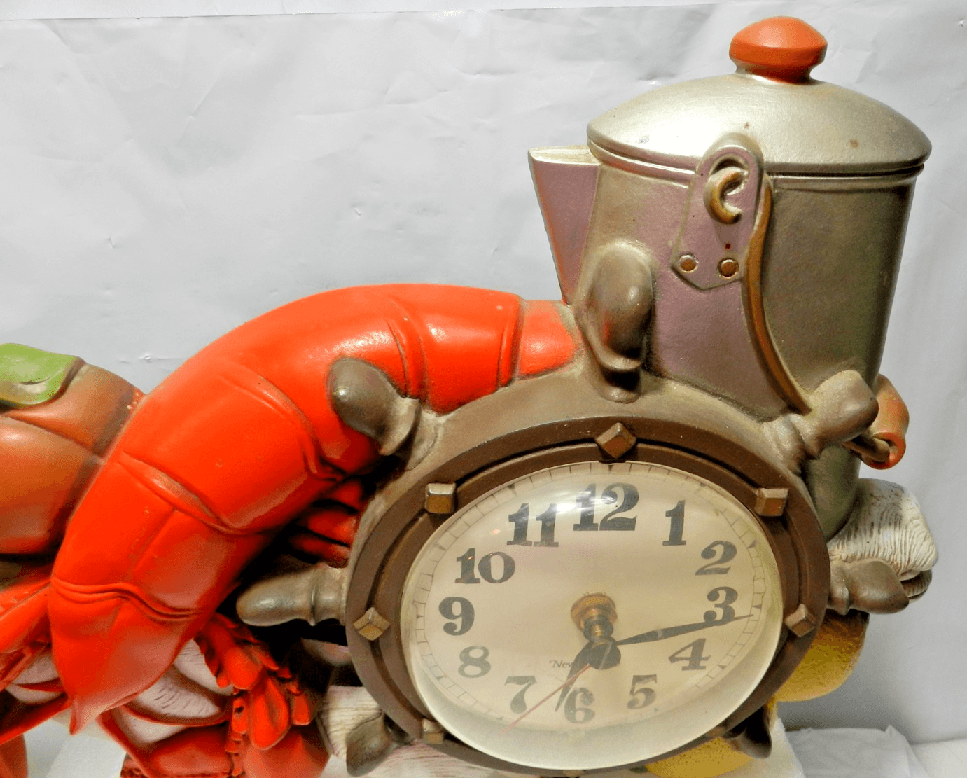 Vintage Burwood New Haven Lobster Clambake Plastic Kitchen Clock 1974 USA (M16J) - Thumbnail 4