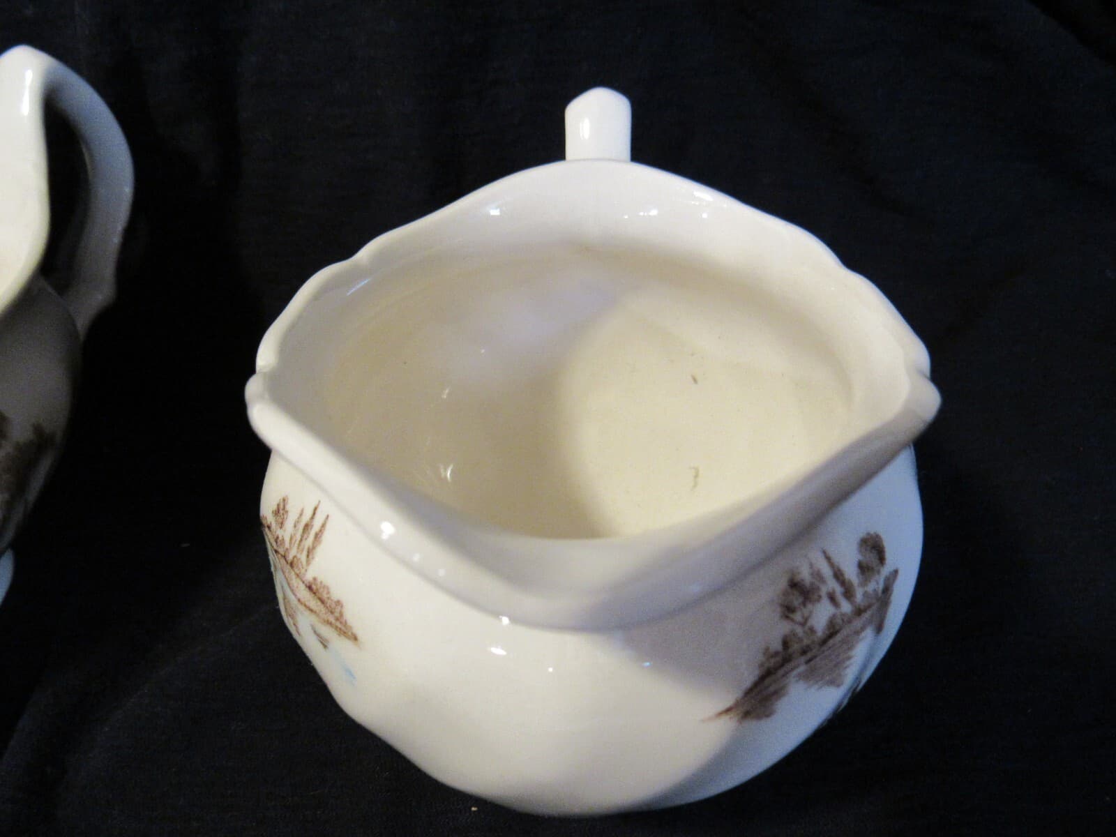 Johnson Bros “The Old Mill” Gravy Bowl and Creamer England Vintage China V50J - Thumbnail 9