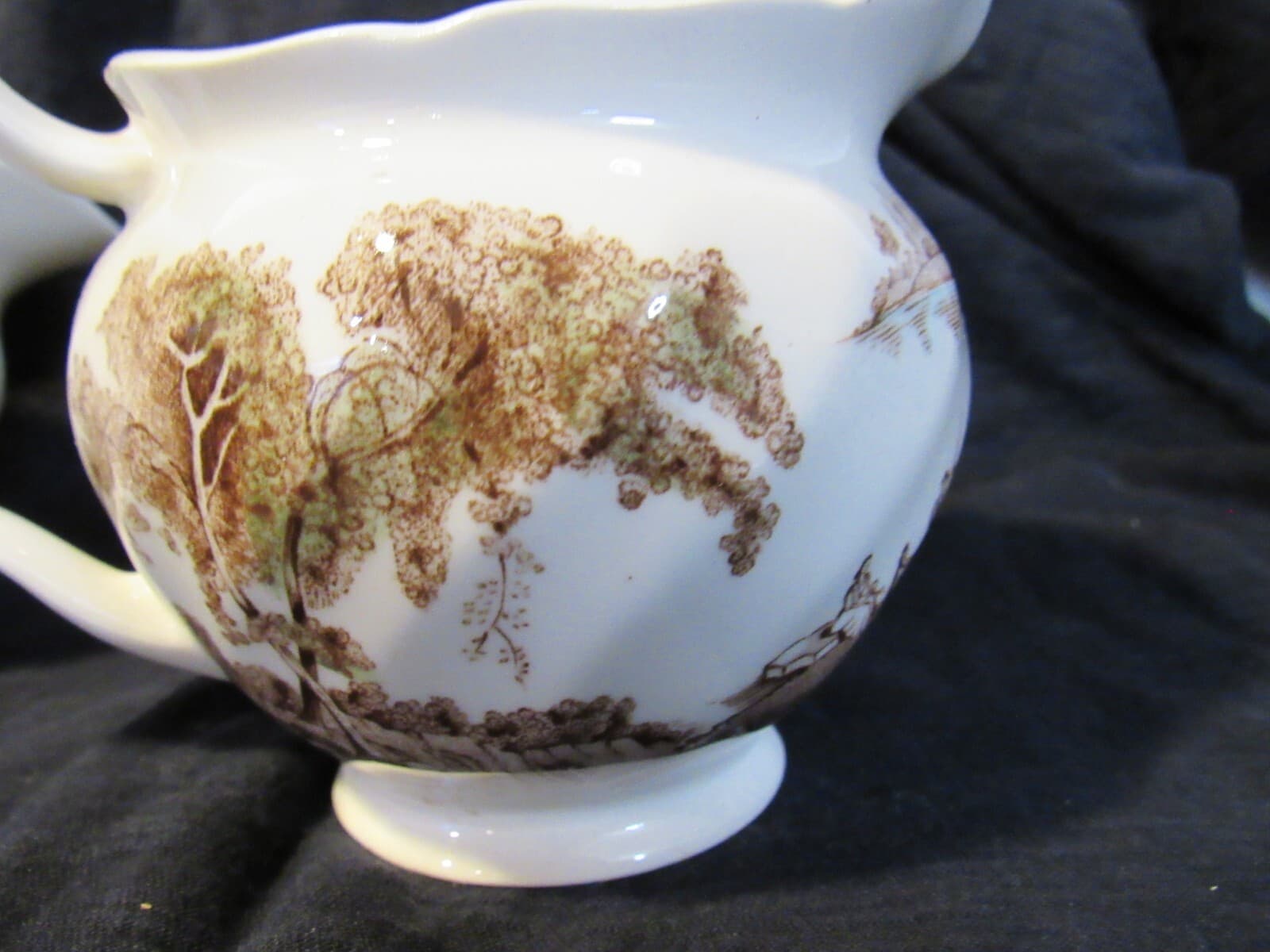 Johnson Bros “The Old Mill” Gravy Bowl and Creamer England Vintage China V50J - Thumbnail 5