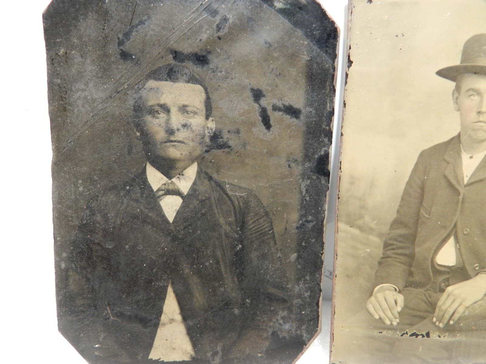 3 Antique Tin Type Photo Young Men Black White (I58S) - Thumbnail 5