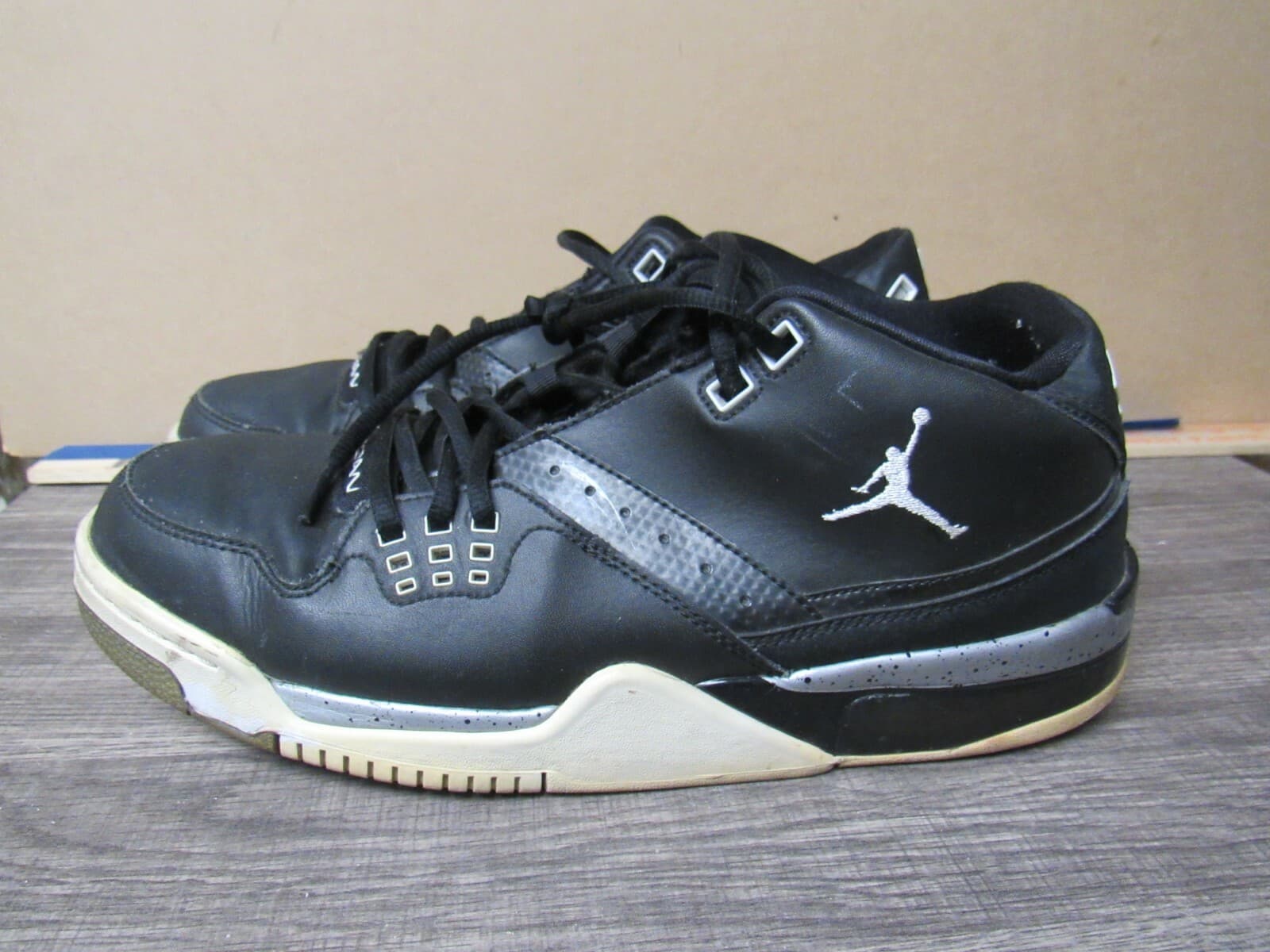 Nike Air Jordan Flight 23 Leather Black Silver 317820-011 Men’s size 11 (K) - Thumbnail 4