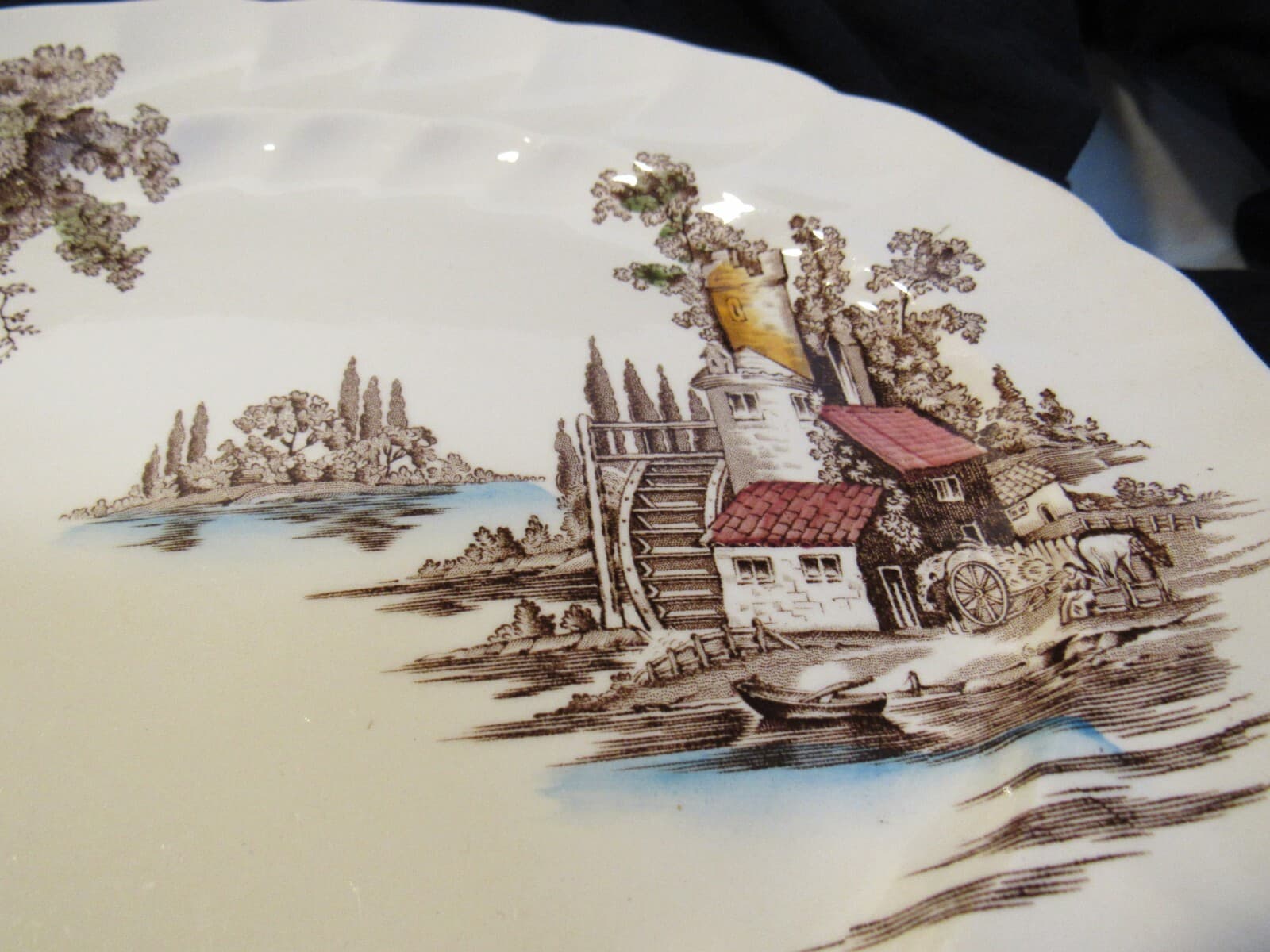 Johnson Bros “The Old Mill” Oval Platter England V49J - Thumbnail 2