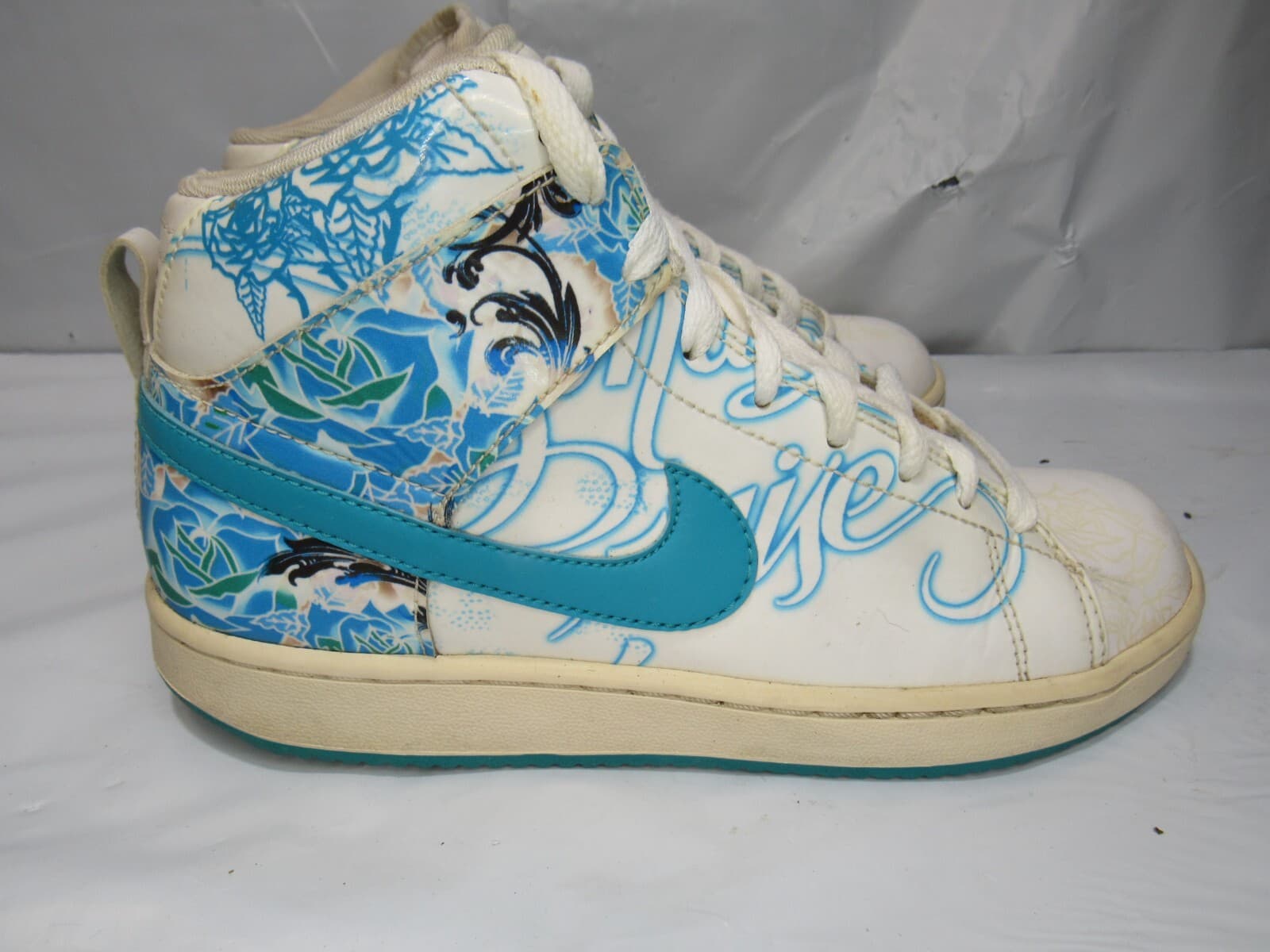 Nike Santa Cruise SB Dunk 375732-131 Hi Top Women’s Premium Sneakers Sz 7 M Q30 - Thumbnail 6