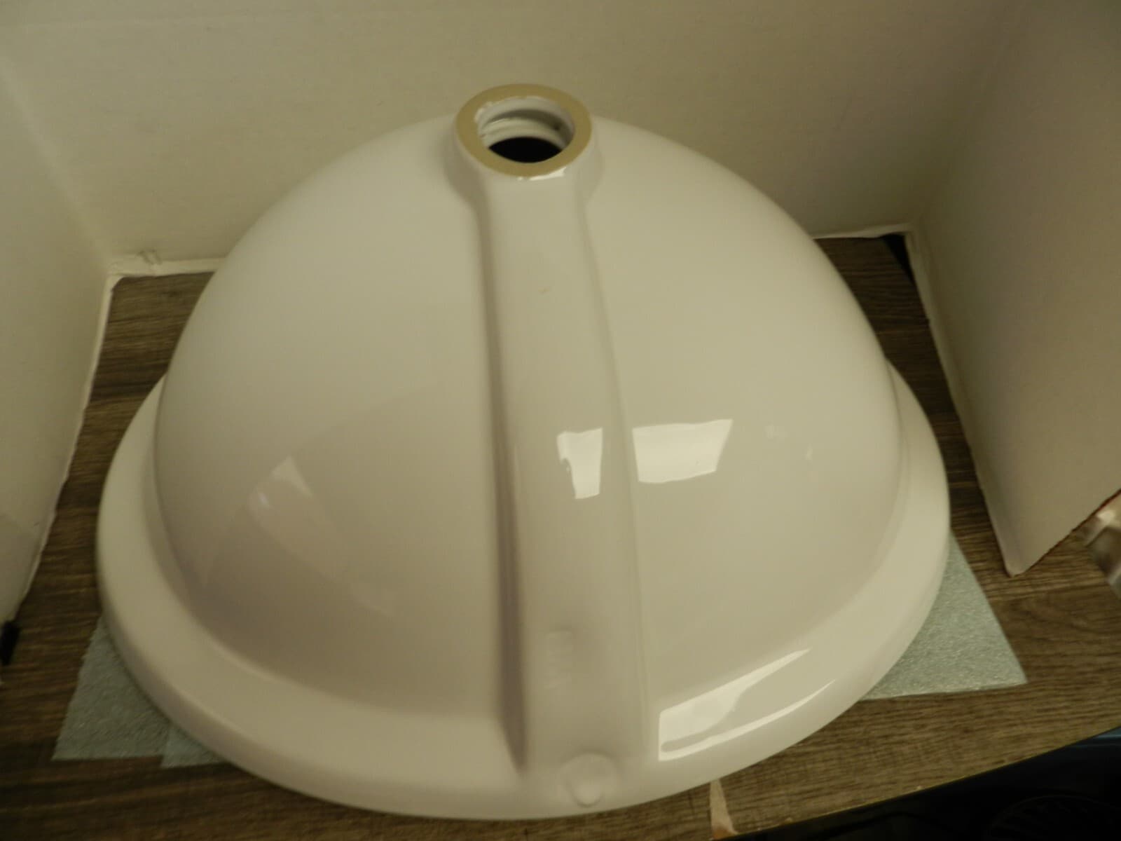 Lacava 33S 001 Under Counter Porcelain Bathroom Sink w Overflow White E17K - Thumbnail 6