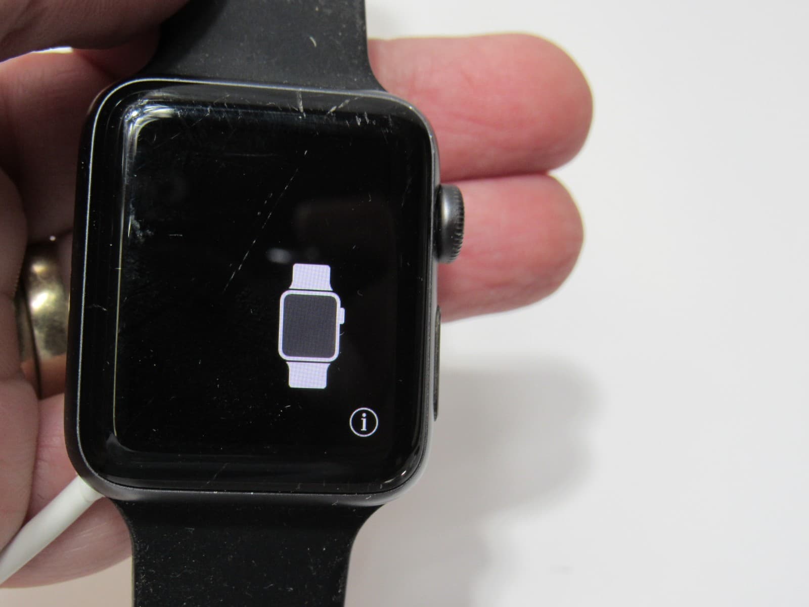 Apple Watch Series 2 Smartwatch 38mm Black Aluminum Case Black Band Working S17K - Thumbnail 4