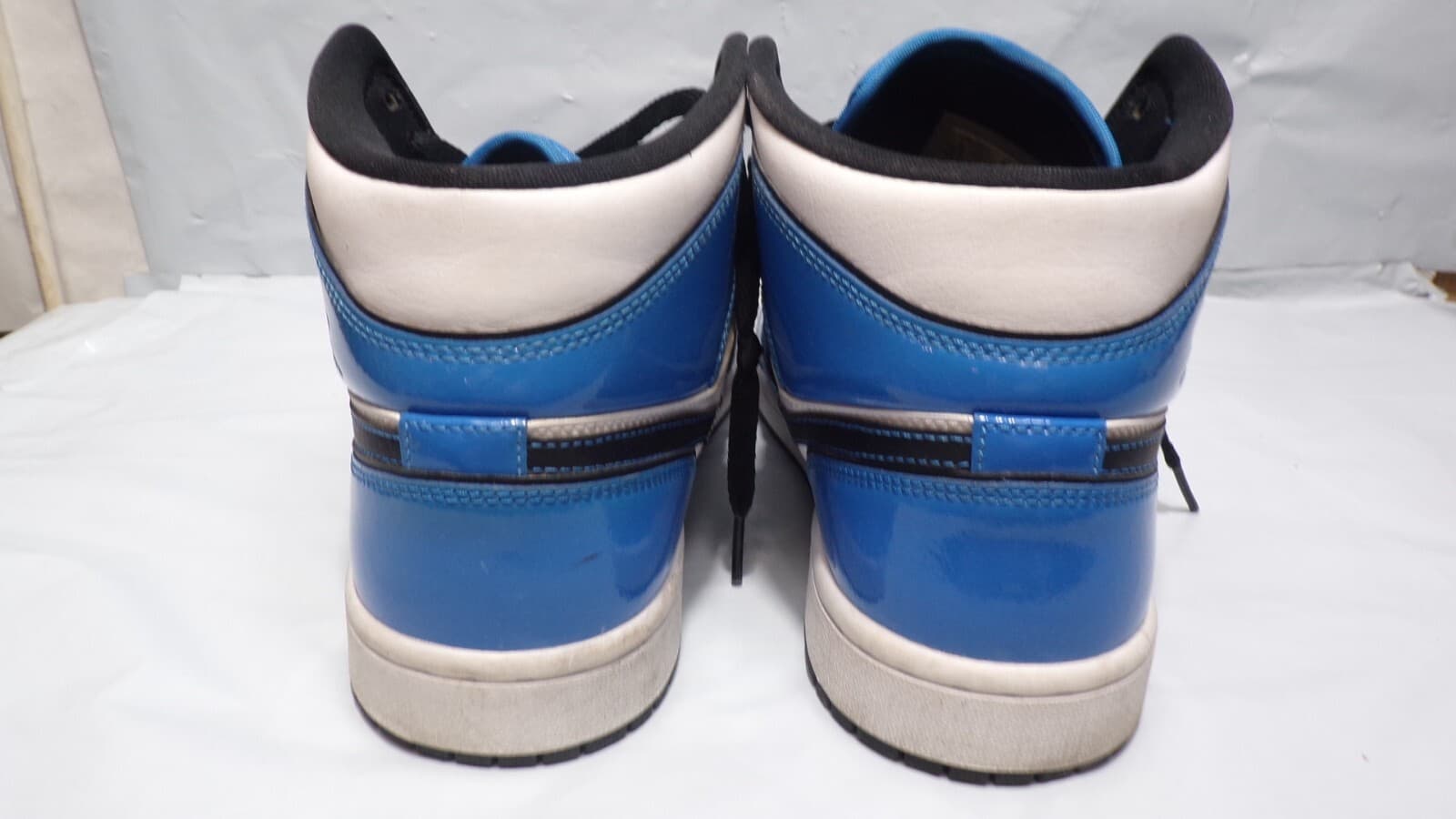 Nike Air Jordan 1 Mid Mens SE Signal Blue DD6834-402 Size 9 (N52J) - Thumbnail 4