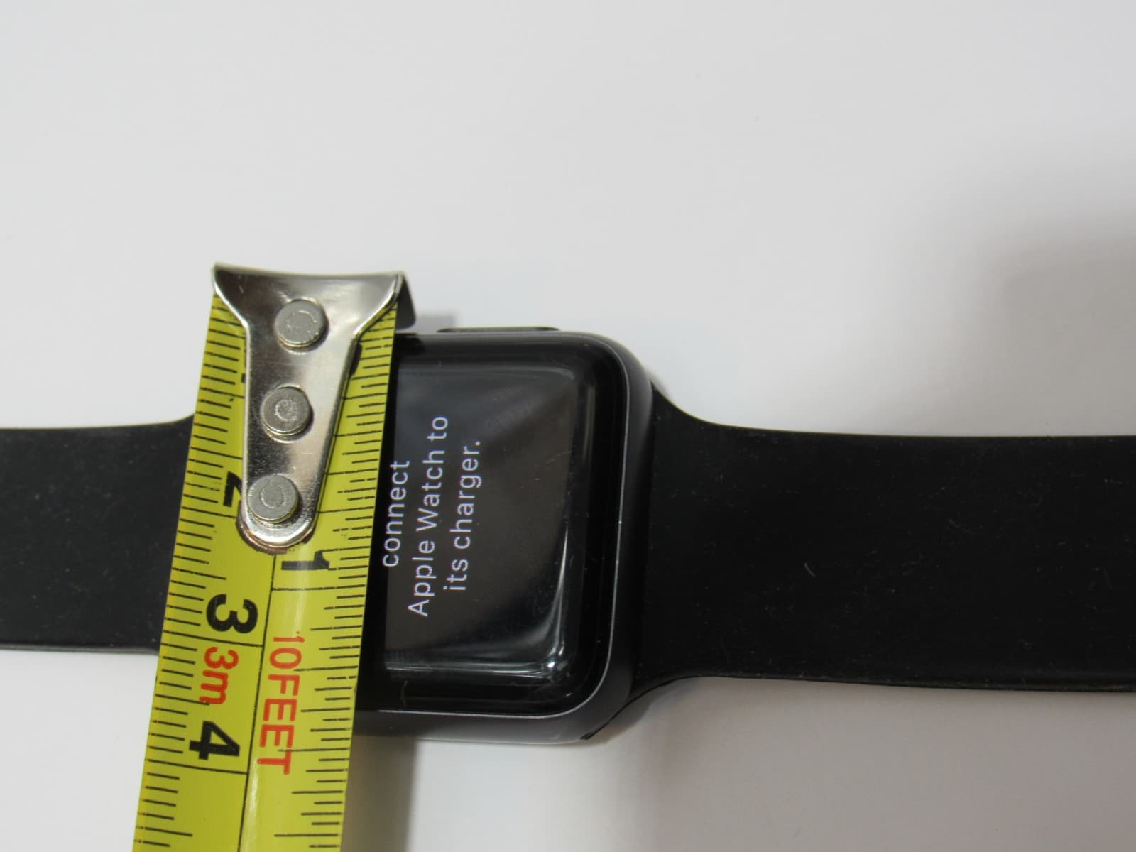 Apple Watch Series 2 Smartwatch 38mm Black Aluminum Case Black Band Working S17K - Thumbnail 10