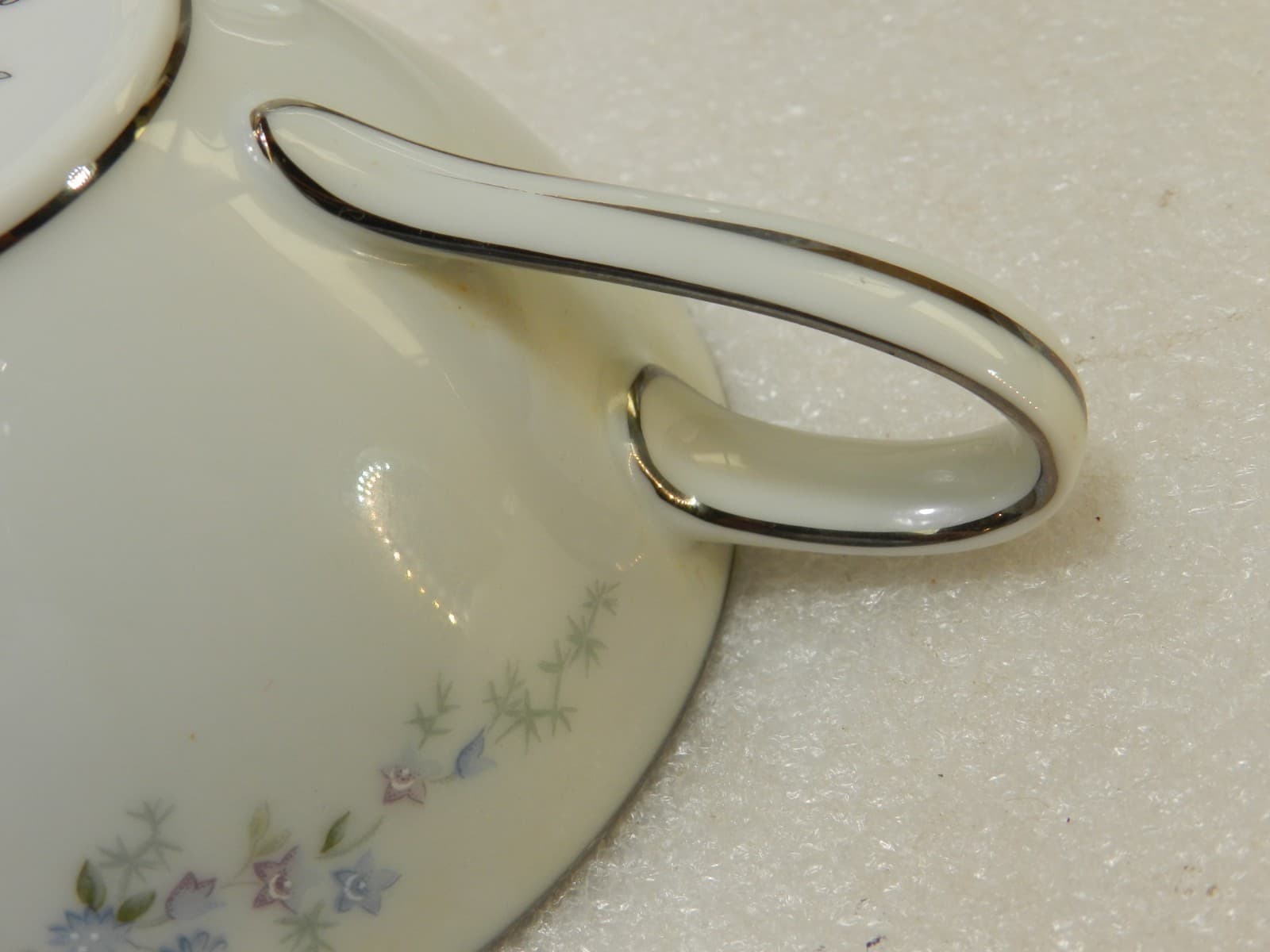 Retired NORITAKE ROSEBERRY 6241 Japan 7pc Place Setting Floral Print (X81K) - Thumbnail 4