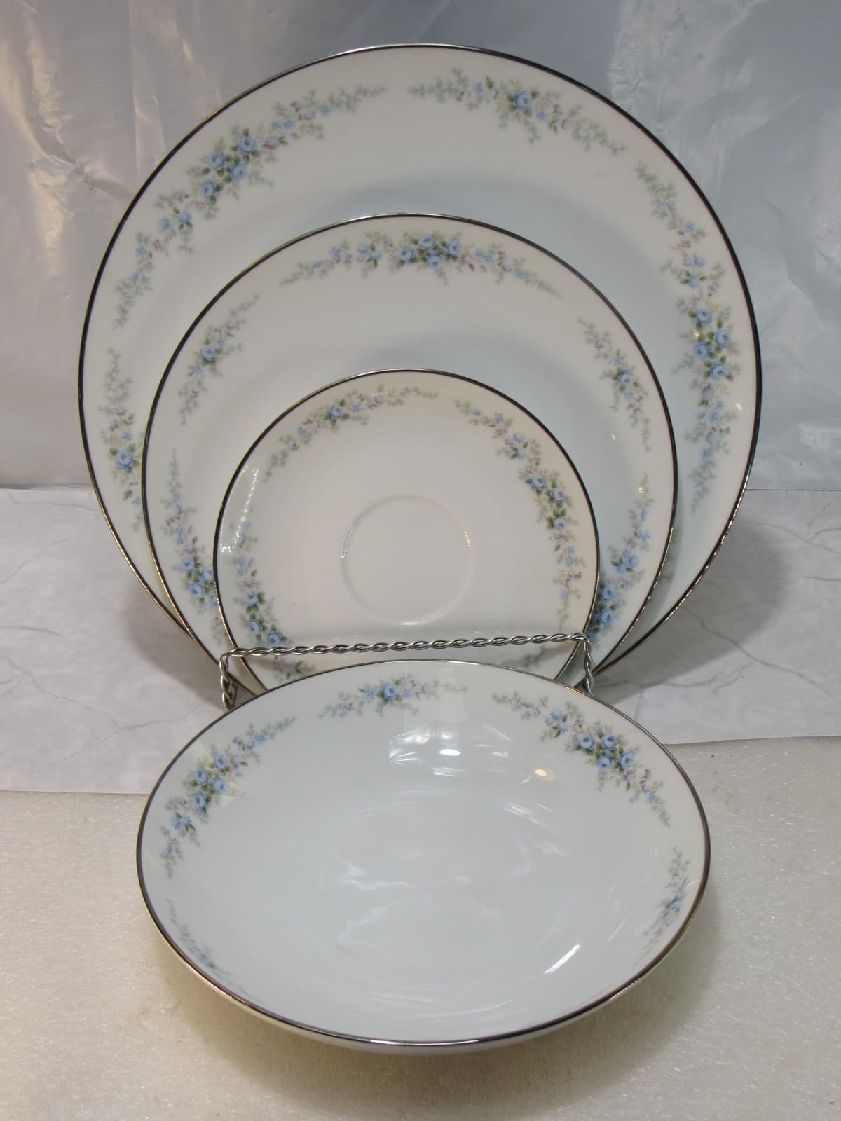 Retired NORITAKE ROSEBERRY 6241 Japan 6pc Place Setting Floral Print (X82K) - Thumbnail 4