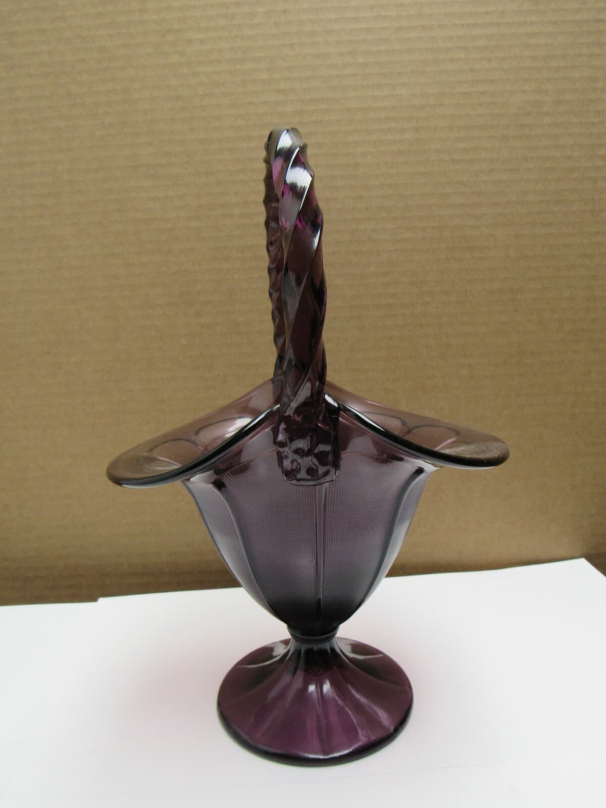 Fenton Amethyst Purple 11" Basket - Thumbnail 3