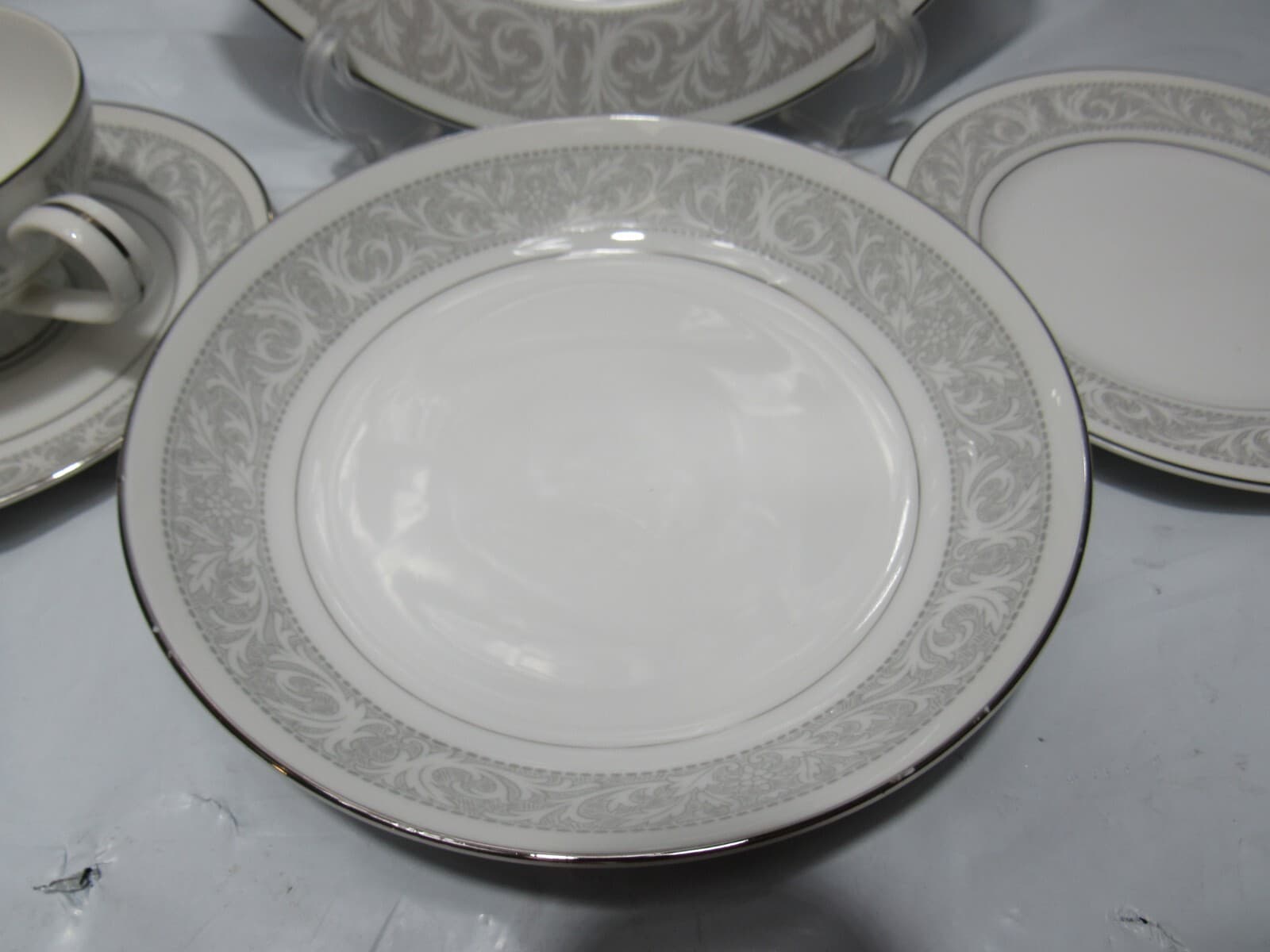 Imperial China Whitney 5671 6 pc Place Setting Dinnerware Set Gray/White (P24M) - Thumbnail 5