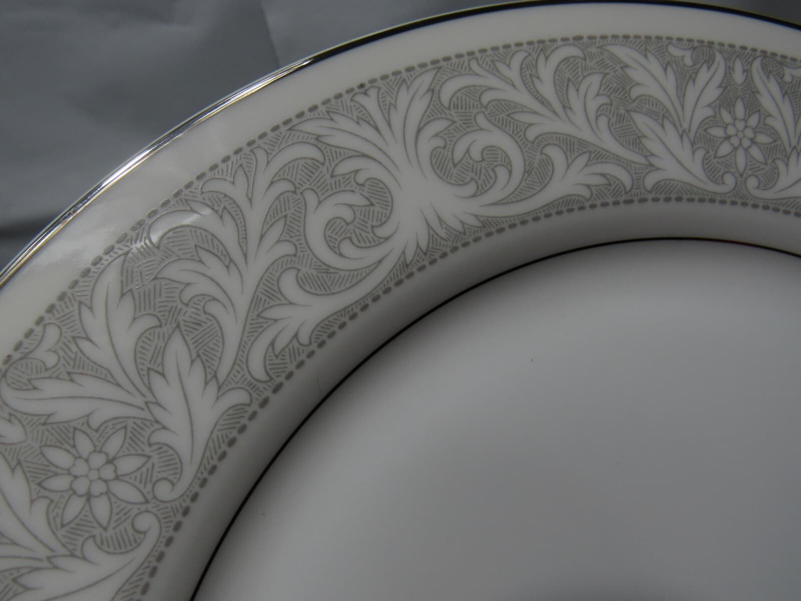 Imperial China Whitney 5671 6 pc Place Setting Dinnerware Set Gray/White (P24M) - Thumbnail 2