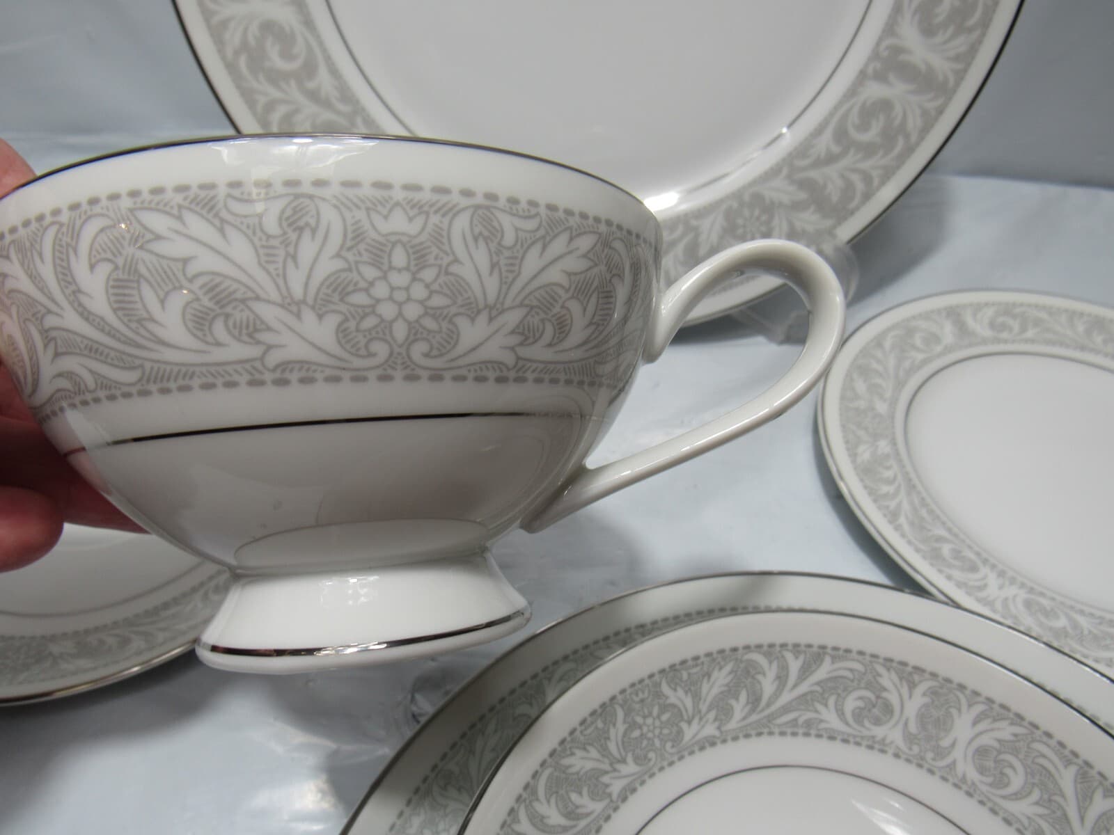 Imperial China Whitney 5671 6 pc Place Setting Dinnerware Set Gray/White (P24M) - Thumbnail 9