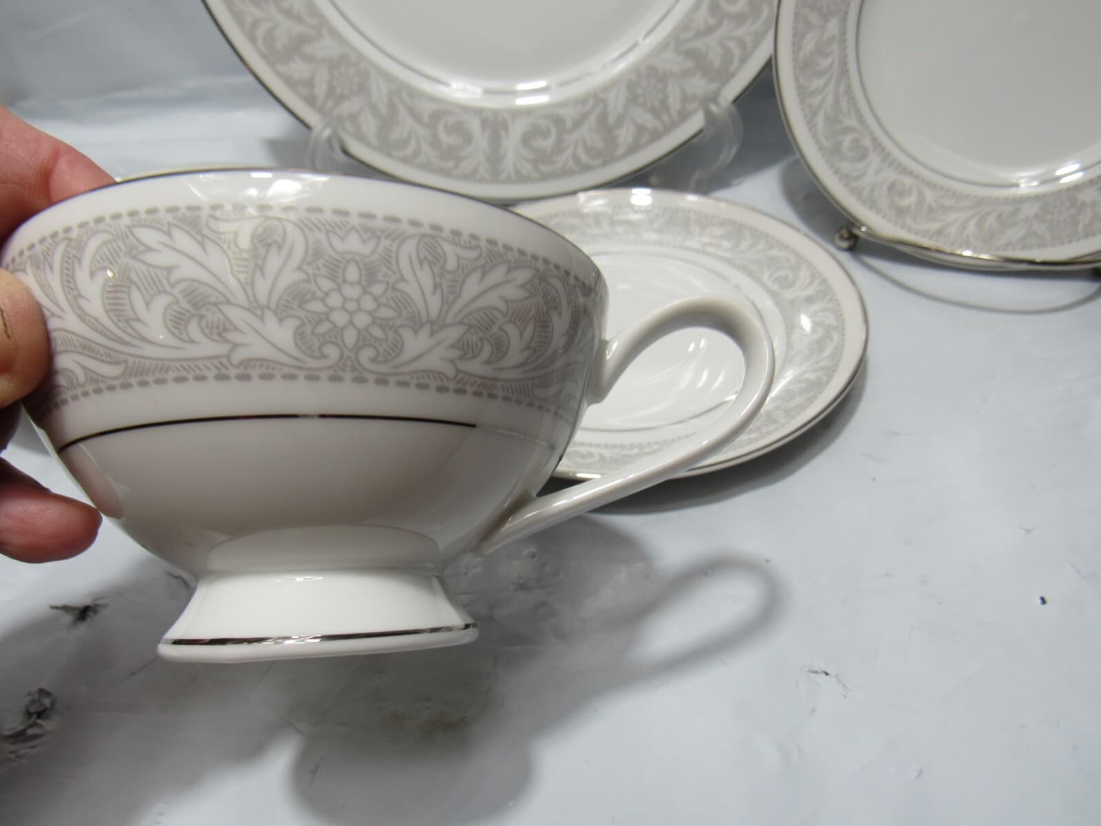 Imperial China Whitney 5671 5 pc Place Setting Dinnerware Set Gray/White (P25M) - Thumbnail 6