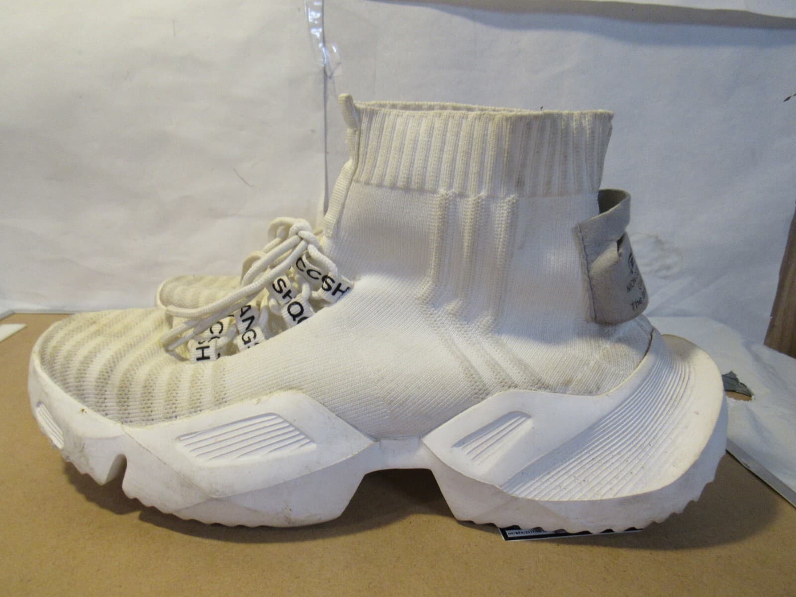 HECTOR 'Trojan Legend' X9X Sneakers Mens SIZE 44 US 9.5 White B59M - Thumbnail 3