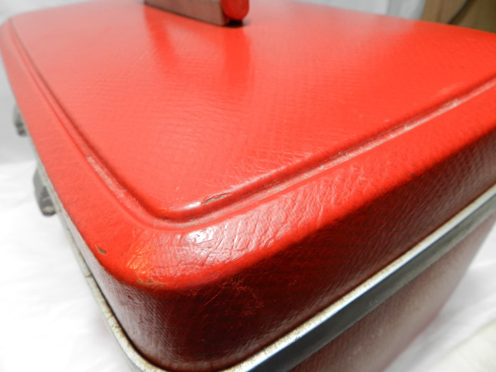 Vintage Samsonite Sentry Train Travel Case Red Makeup Box Mirror MCM (M26J) - Thumbnail 17