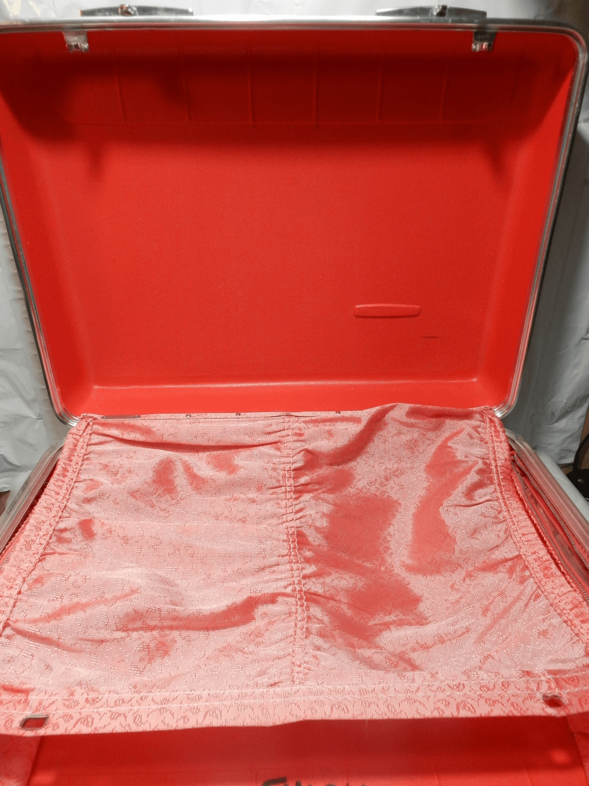 Vintage Red Hard Shell Suitcase Luggage Retro Unbranded (M27J) - Thumbnail 9