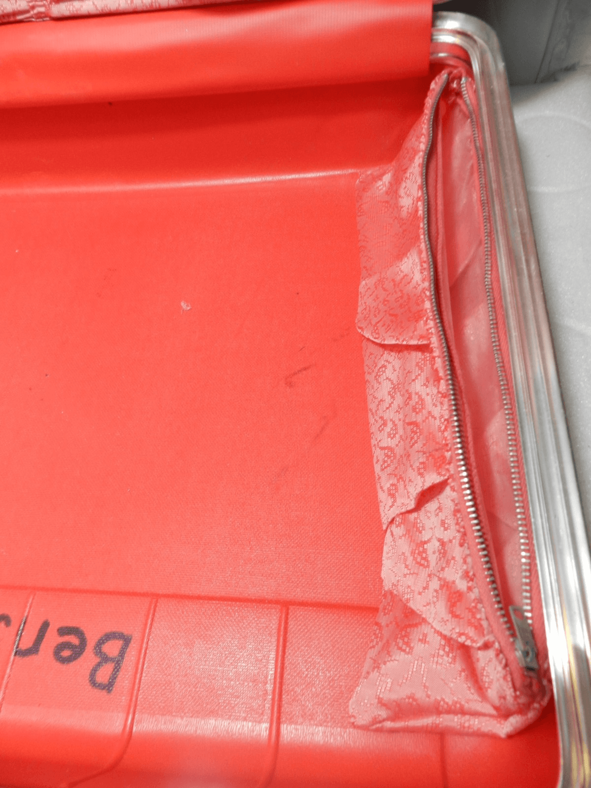Vintage Red Hard Shell Suitcase Luggage Retro Unbranded (M27J) - Thumbnail 11