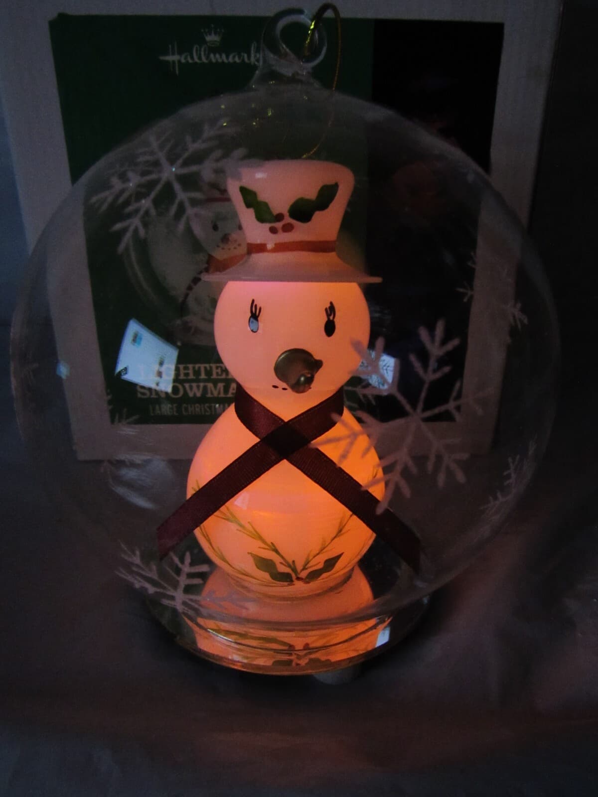 Hallmark Keepsake Lighted Snowman Glass Ball Lighted Ornament (M2M) - Thumbnail 10