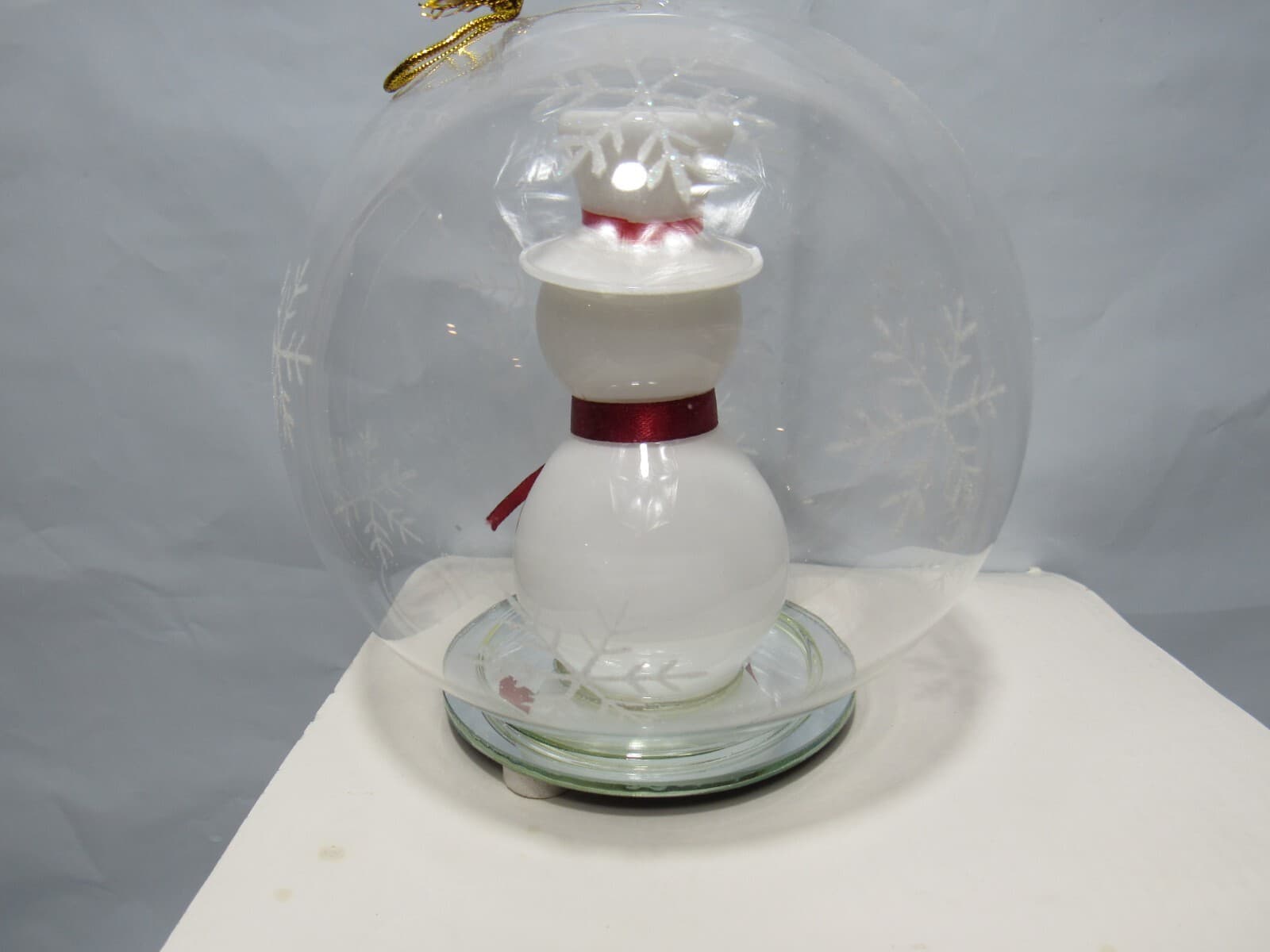 Hallmark Keepsake Lighted Snowman Glass Ball Lighted Ornament (M2M) - Thumbnail 4