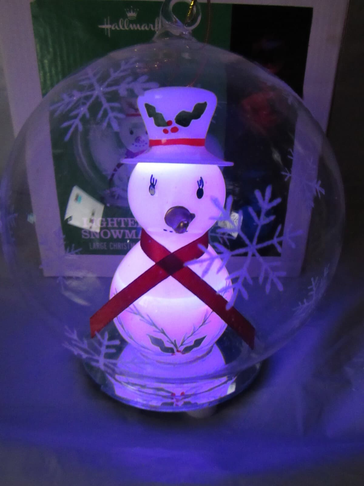 Hallmark Keepsake Lighted Snowman Glass Ball Lighted Ornament (M2M) - Thumbnail 8