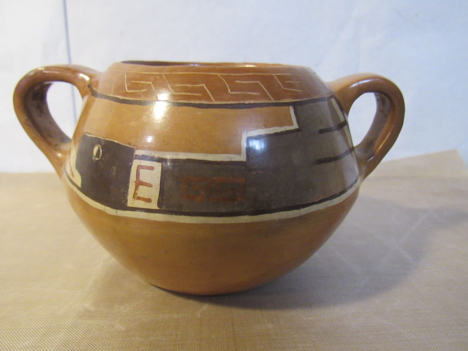 Vintage Hopi Pueblo Polychrome Two Handle Small Bowl Pot w44S - Thumbnail 2