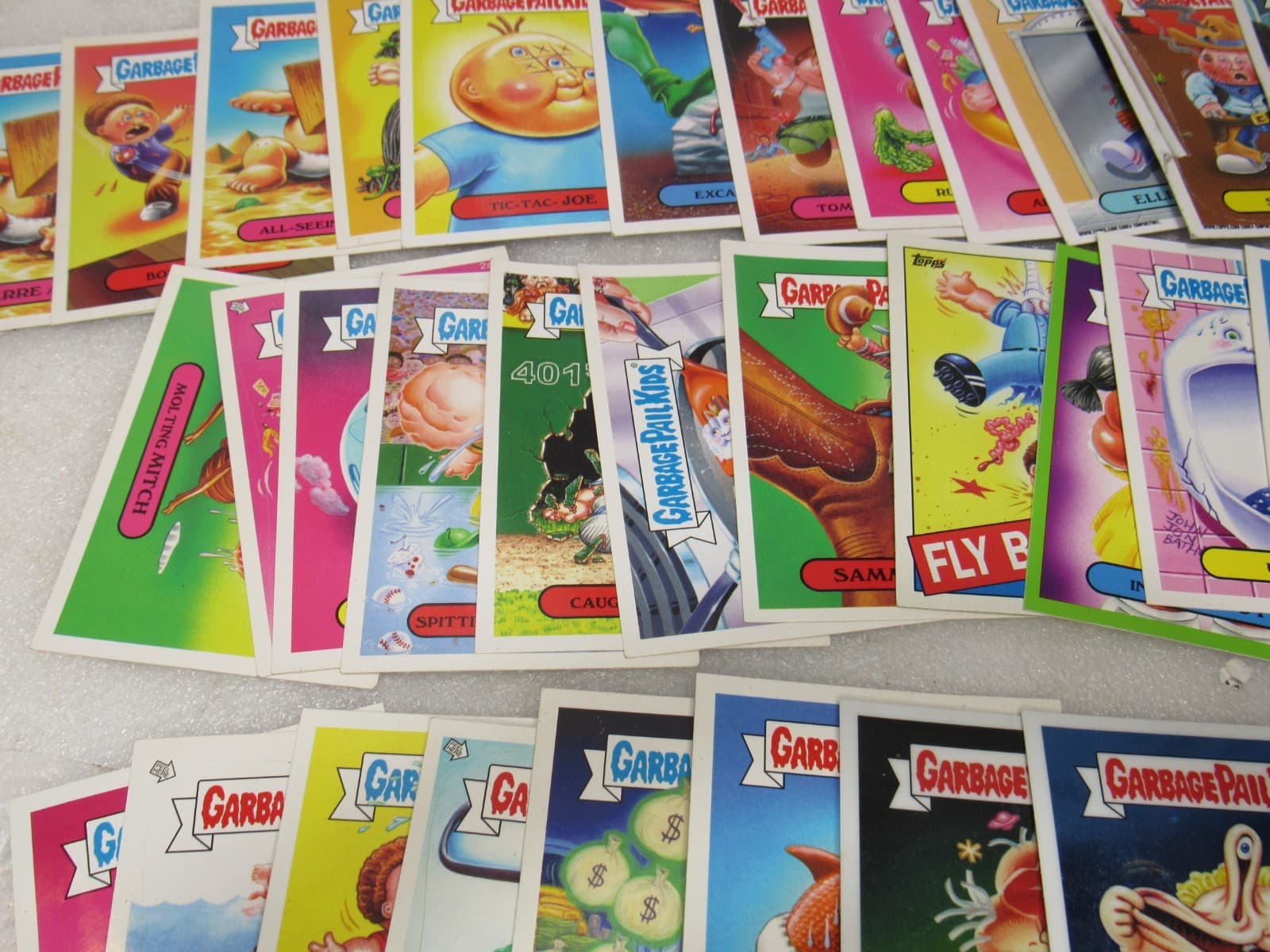 47 Piece Lot Vintage 2014/2015 Garbage Pail Kids Cards (I88J) - Thumbnail 9