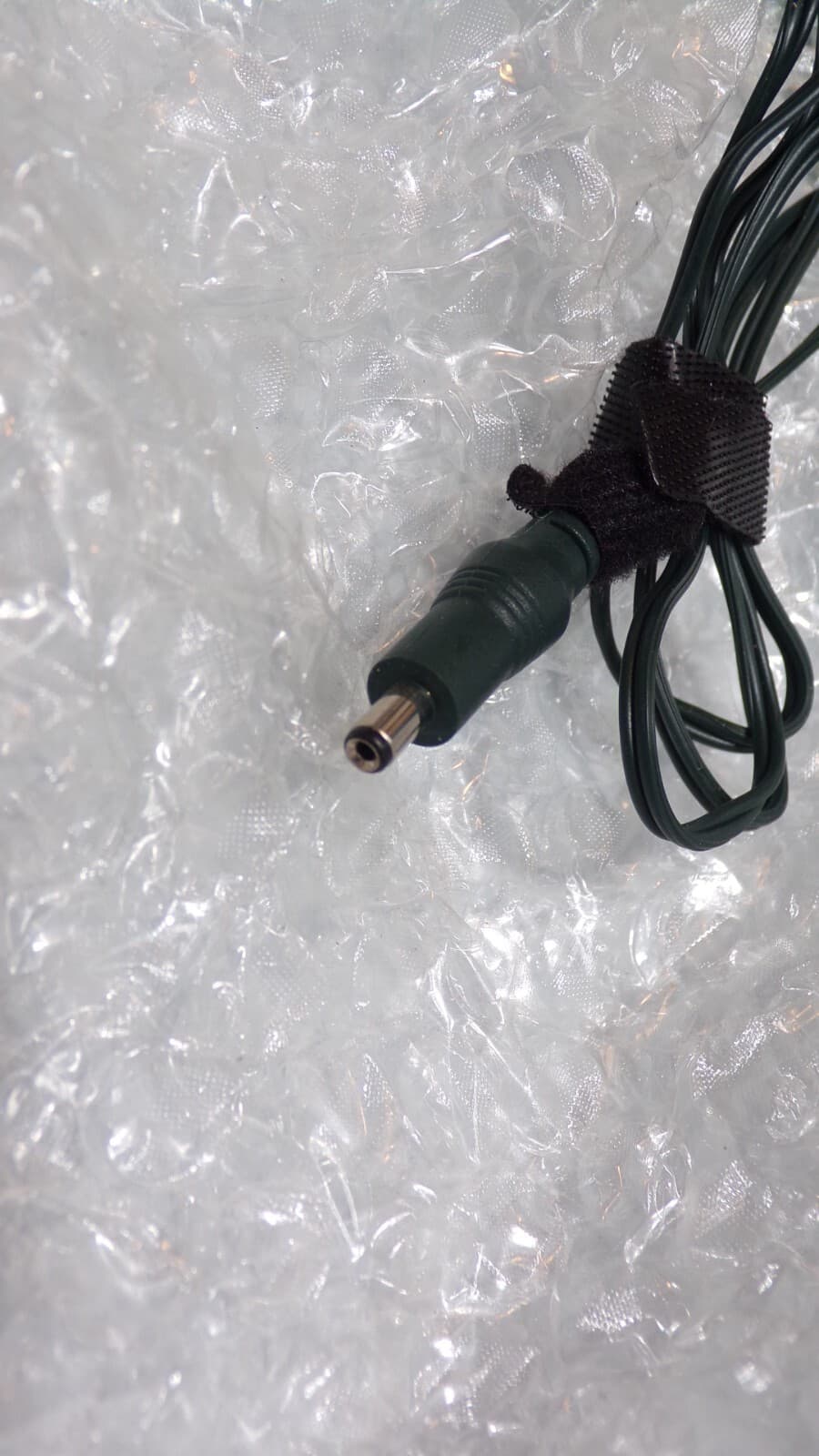 3 Hallmark Illuminations Ornaments Red/Gold/Green Lights Up No Power Box (N80M - Thumbnail 10