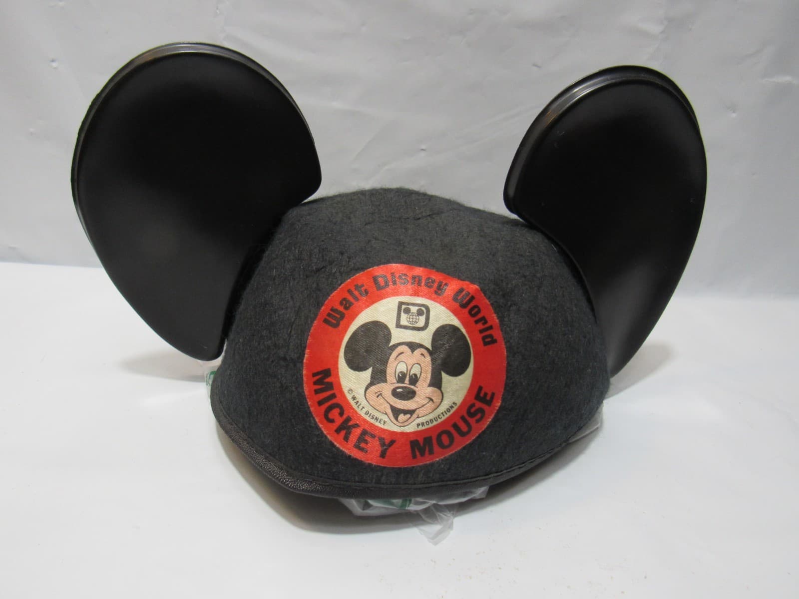 Mickey Mouse Ears Felt with Plastic Ears Vintage from Walt Disney World (T39JJ)