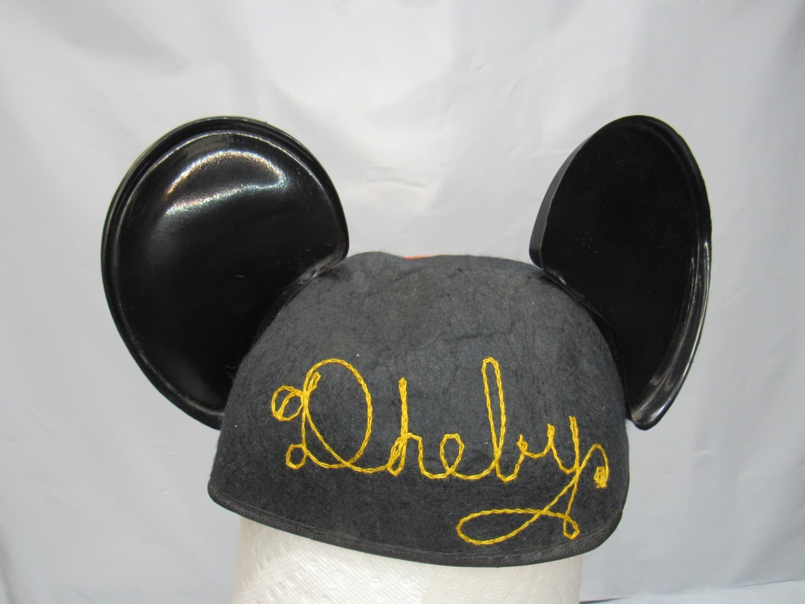 Mickey Mouse Ears Felt with Plastic Ears Vintage from Walt Disney World (T39JJ) - Thumbnail 3