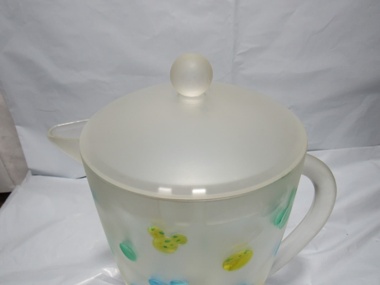 Disney Mickey Mouse 9” Drink Pitcher Frosted Lidded Acrylic (M9M) - Thumbnail 6