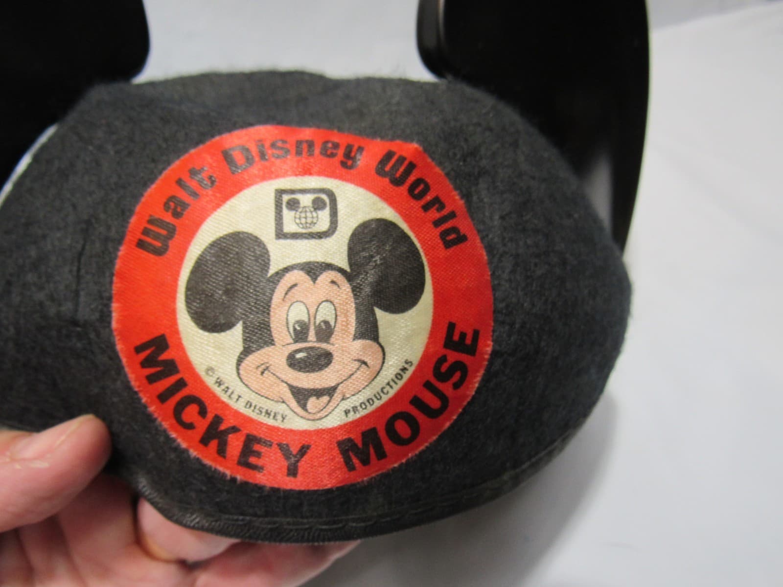 Mickey Mouse Ears Felt with Plastic Ears Vintage from Walt Disney World (T39JJ) - Thumbnail 5