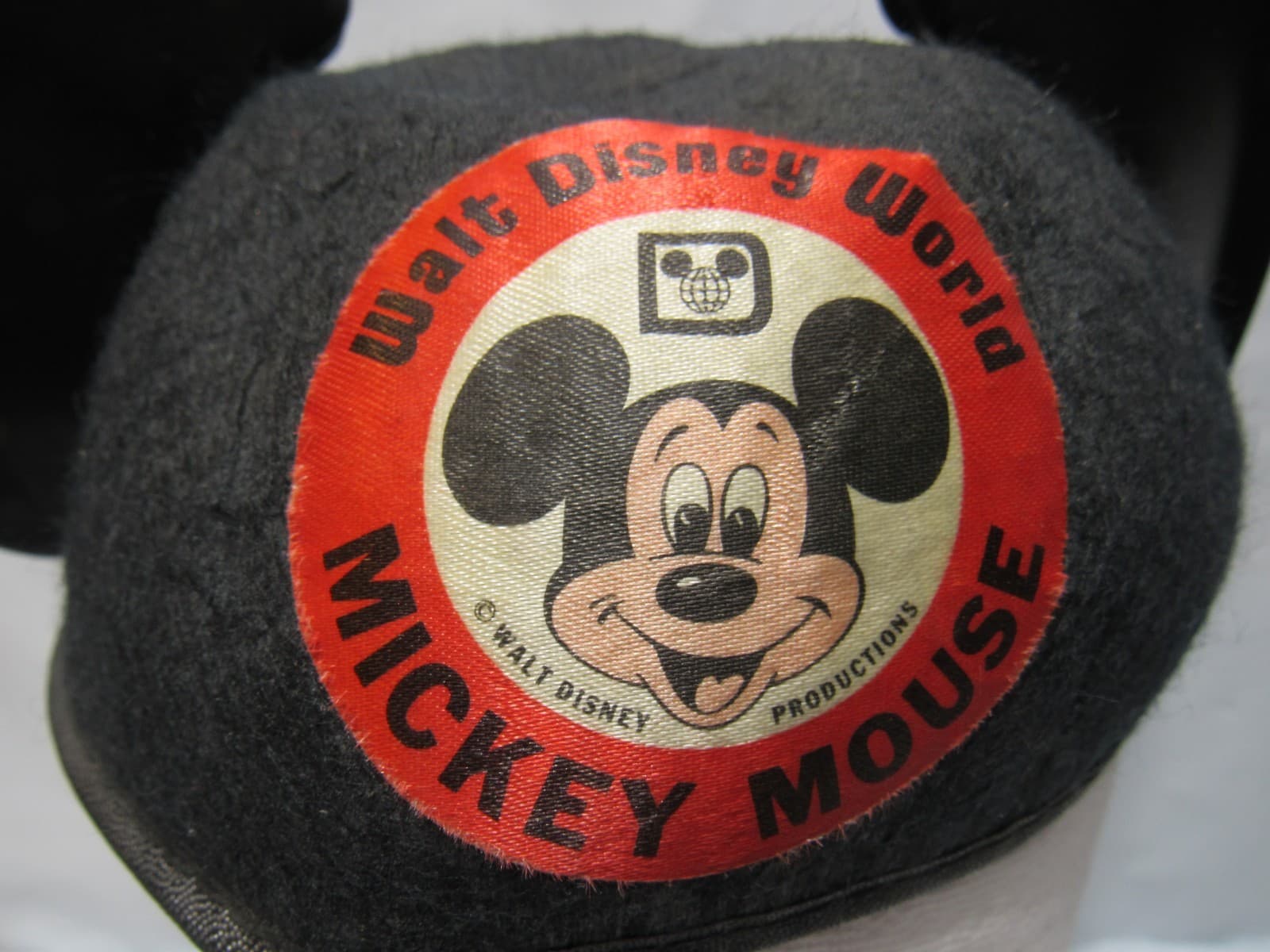 Mickey Mouse Ears Felt with Plastic Ears Vintage from Walt Disney World (T39JJ) - Thumbnail 2