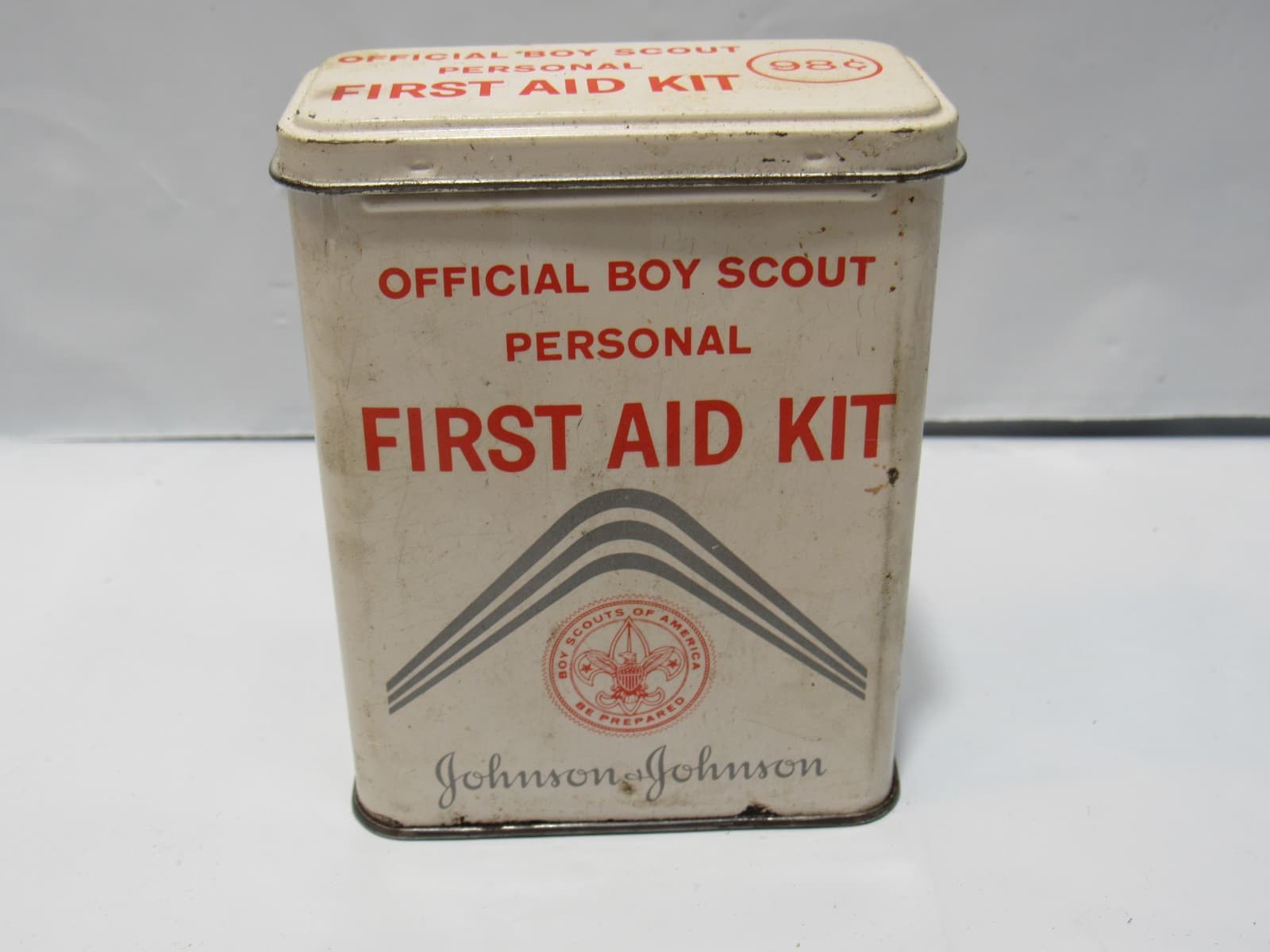 Johnson & Johnson Official Boy Scout Personal First Aid Kit w/Contents T45JJ - Thumbnail 8