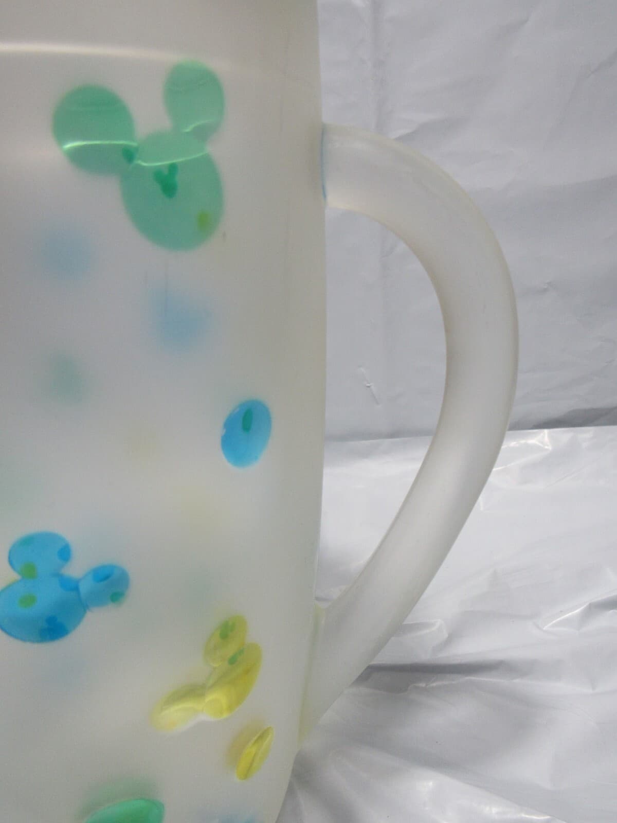Disney Mickey Mouse 9” Drink Pitcher Frosted Lidded Acrylic (M9M) - Thumbnail 5
