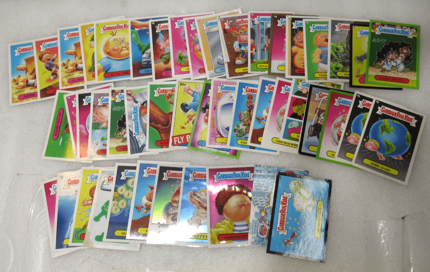 47 Piece Lot Vintage 2014/2015 Garbage Pail Kids Cards (I88J)