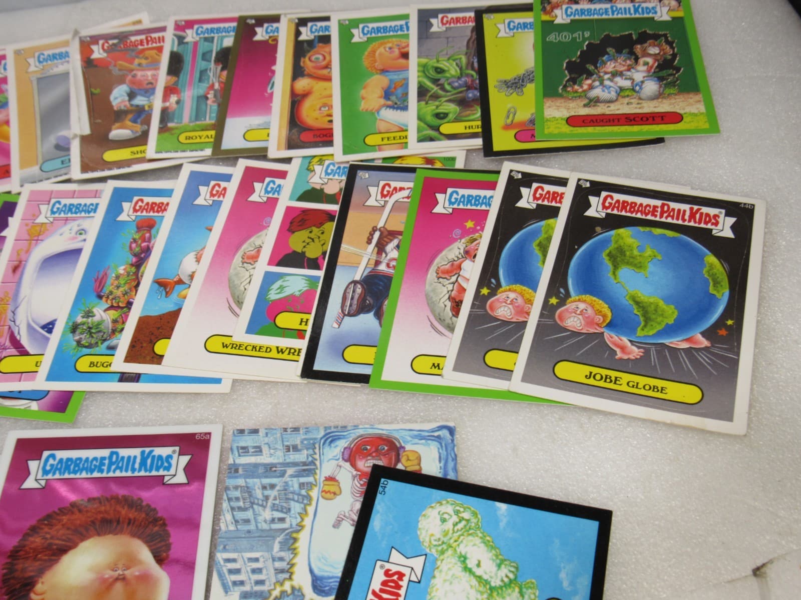 47 Piece Lot Vintage 2014/2015 Garbage Pail Kids Cards (I88J) - Thumbnail 7