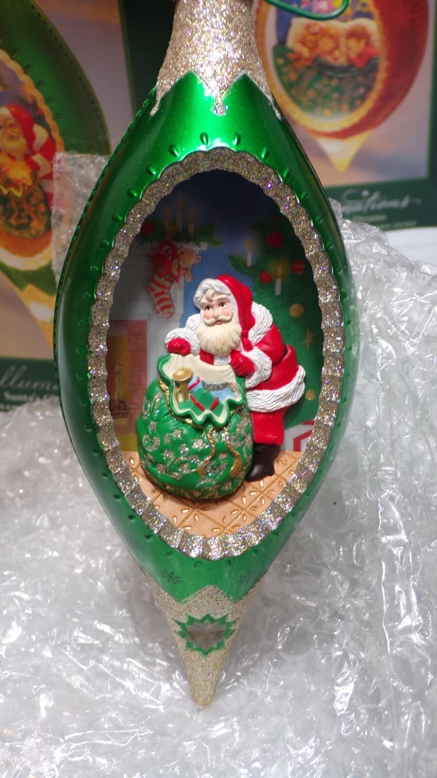 3 Hallmark Illuminations Ornaments Red/Gold/Green Lights Up No Power Box (N80M - Thumbnail 2