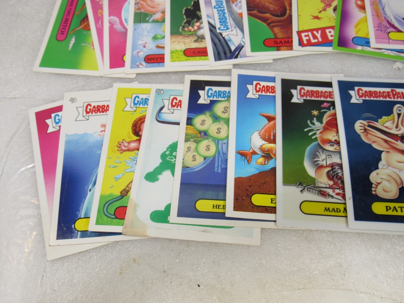 47 Piece Lot Vintage 2014/2015 Garbage Pail Kids Cards (I88J) - Thumbnail 6