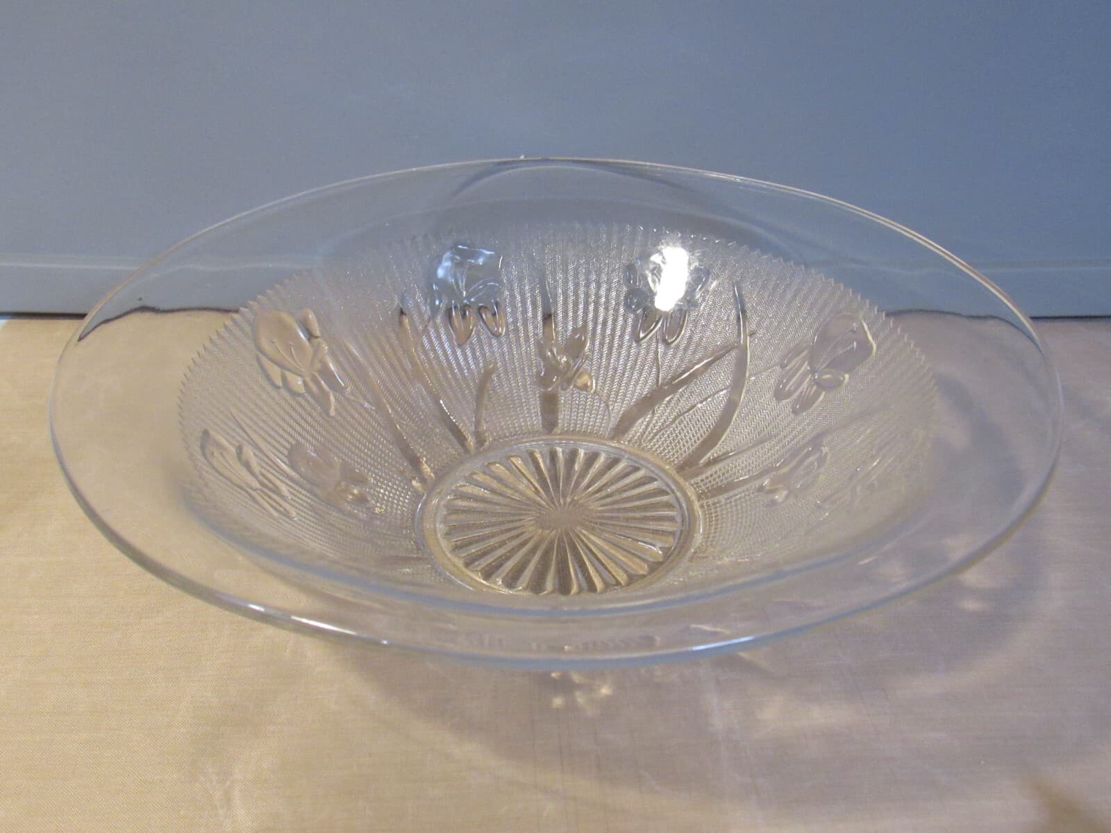 Jeannette Glass Company Iris and Herringbone Bowl 11" Non Ruffled/Fluted W50S