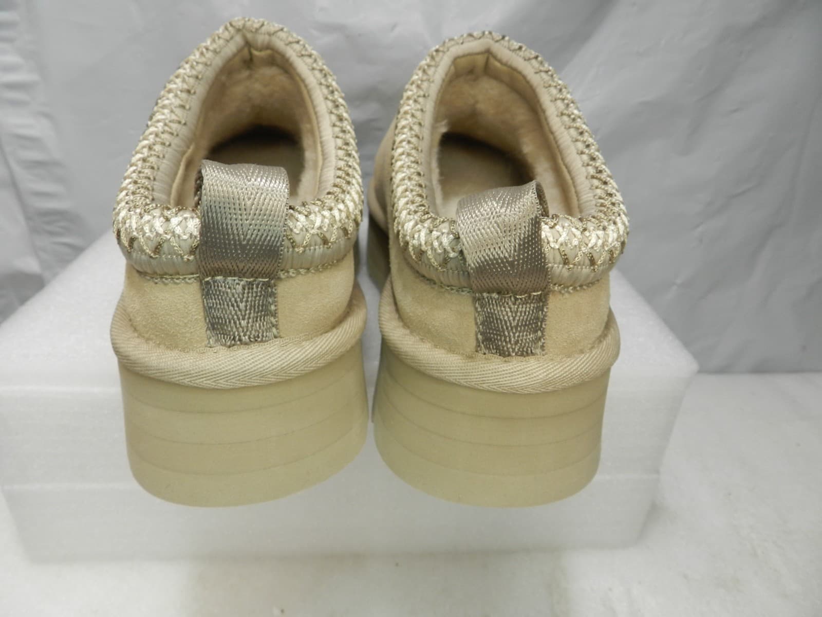 UGG Tazz Sand Platform Womens Shoes 1122553 Slippers Suede Sz 8 US (H30K) - Thumbnail 3