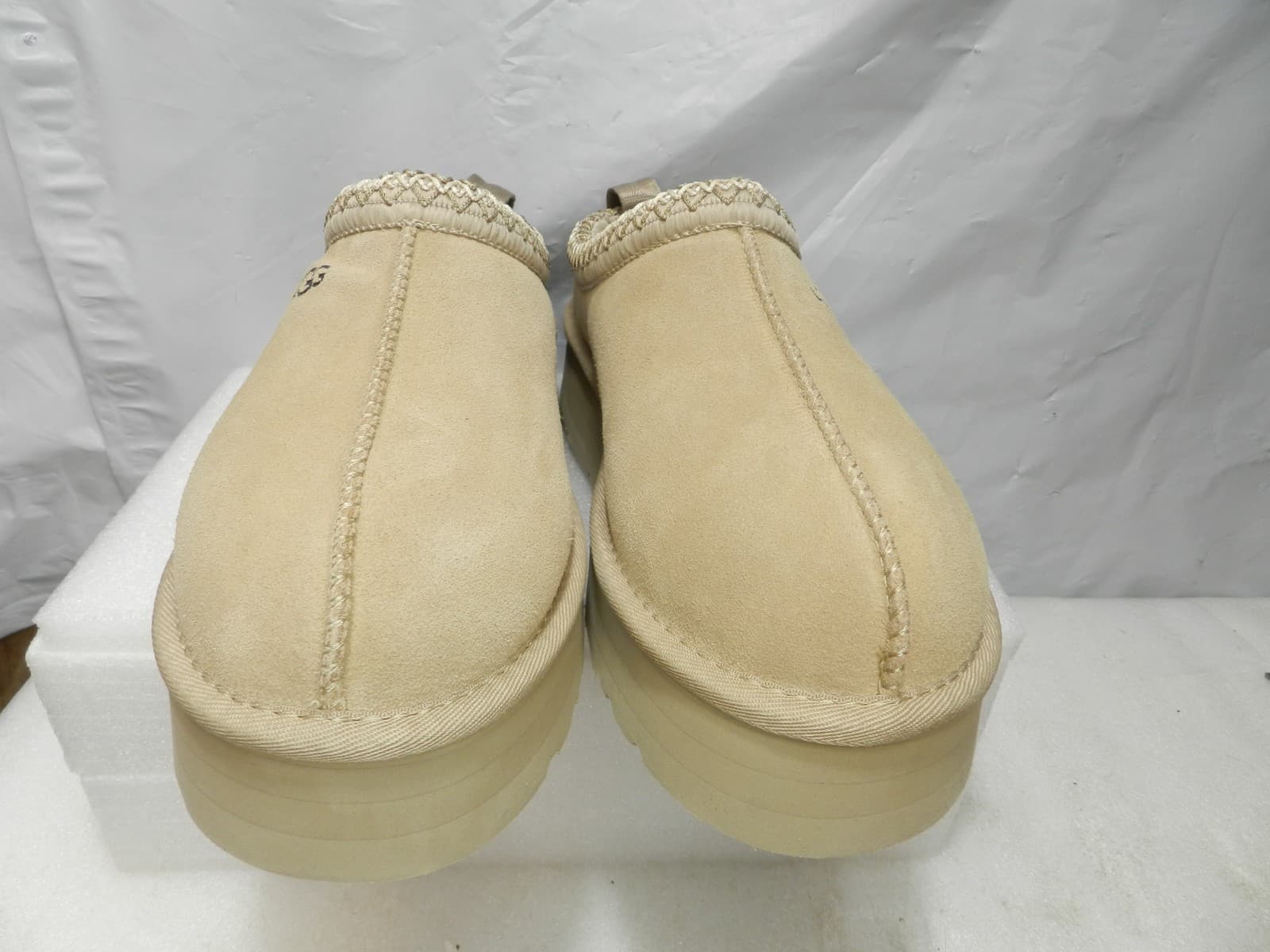 UGG Tazz Sand Platform Womens Shoes 1122553 Slippers Suede Sz 8 US (H30K) - Thumbnail 2