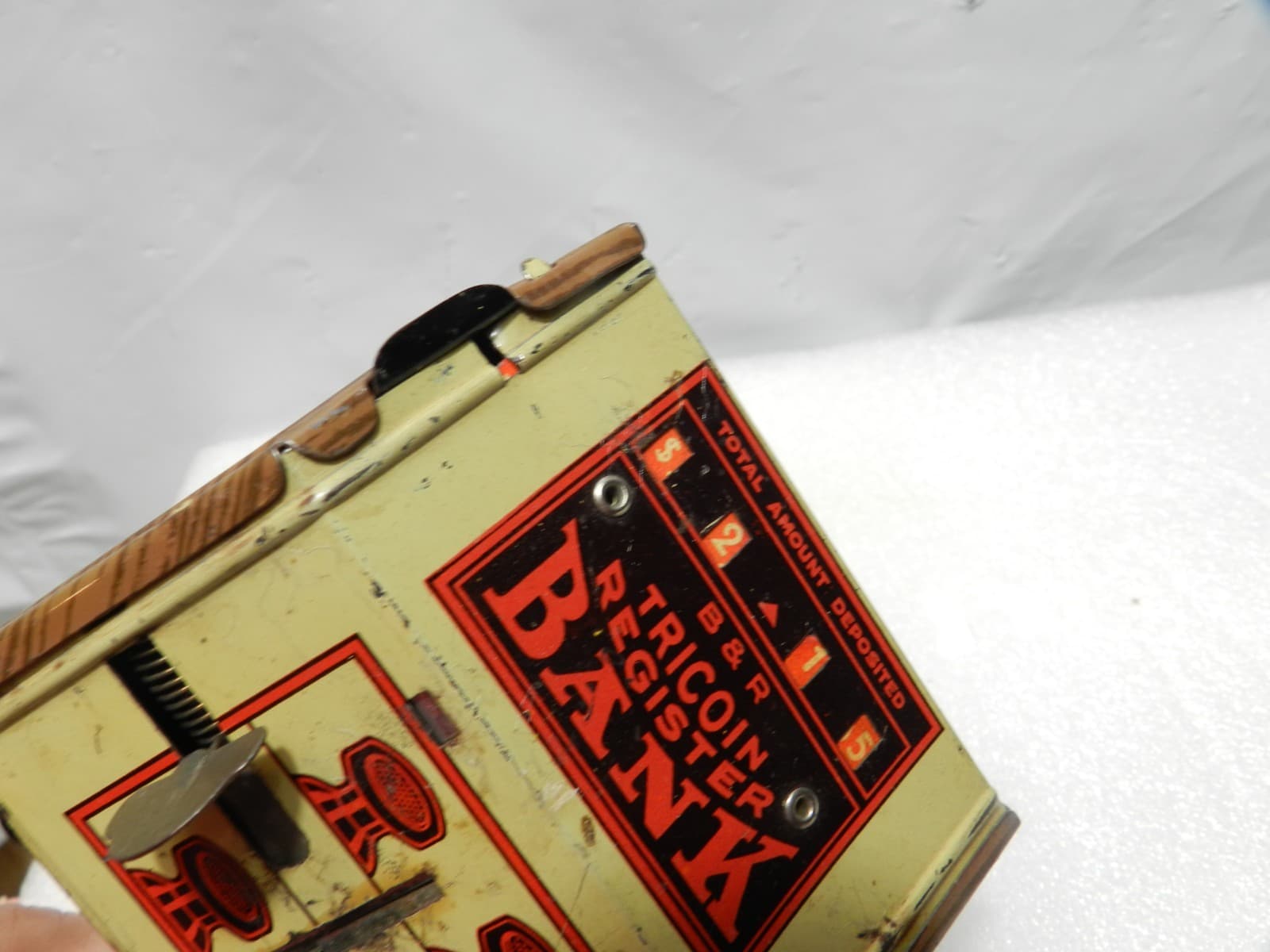 Vintage Tricoin Register Bank Tin Savings Band (H25S) - Thumbnail 8