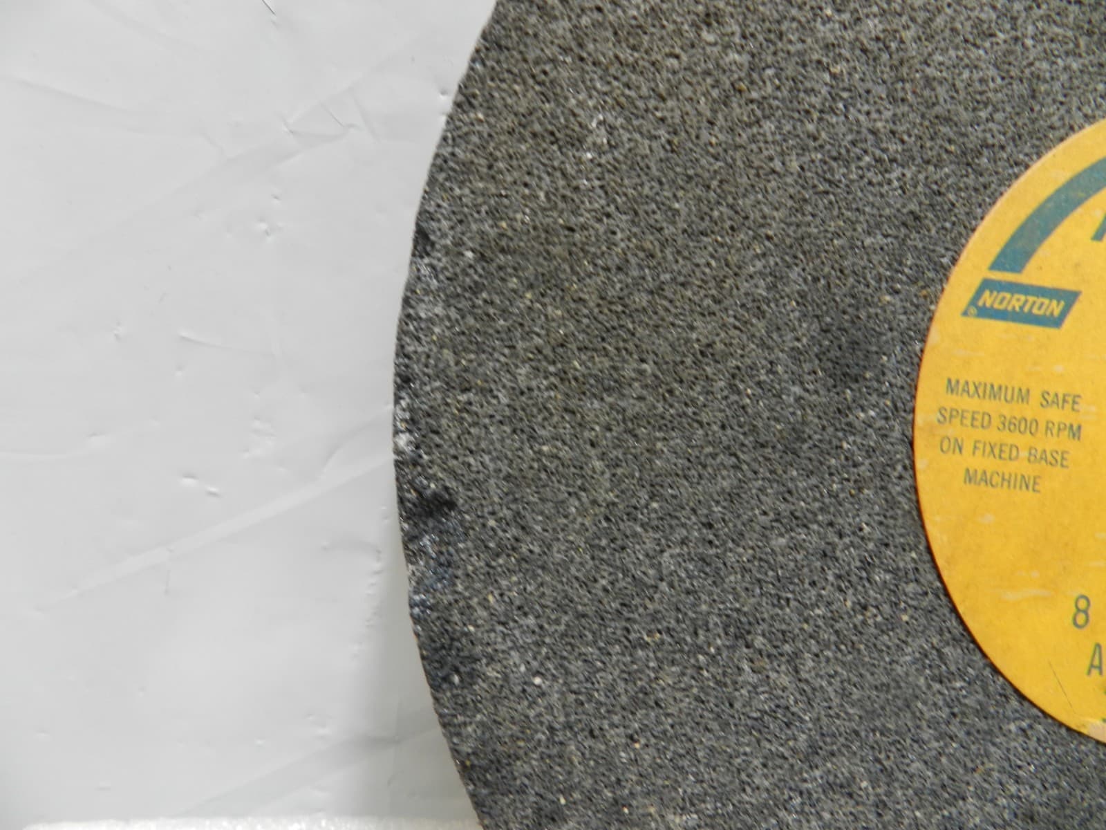 Norton 8"x1"x5/8" 32A36 Grinding Wheel New Old Stock A46-C5VBE 3600 RPM #H32J - Thumbnail 3