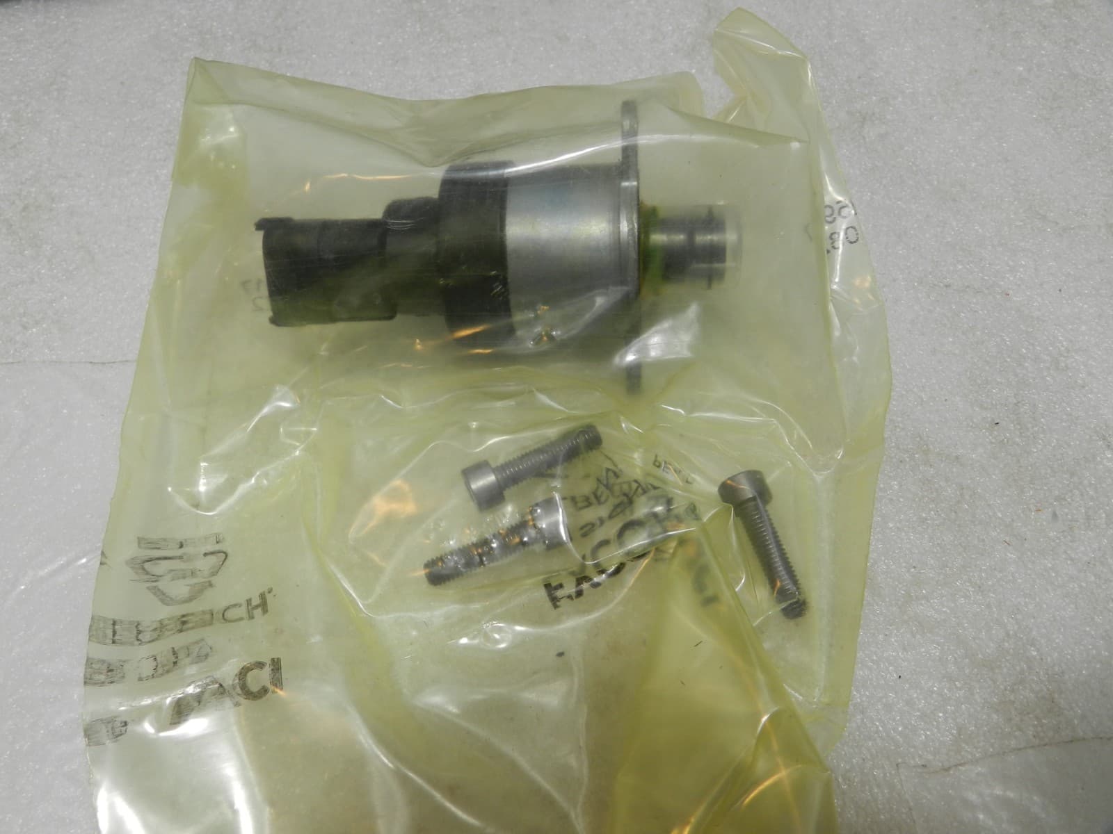 OEM Bosch Fuel Control Actuator 1 465 ZS0 054 for Cummins 6.7L 2007-2024 (M45K) - Thumbnail 2
