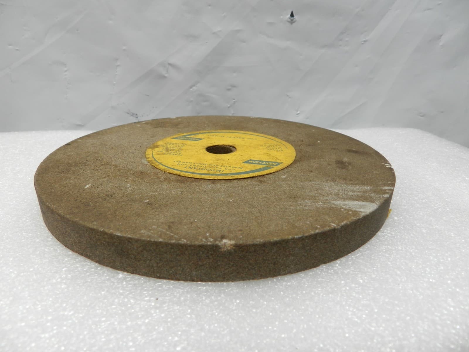 Norton 6"x1/2"x1/2" Grinding Wheel New Old Stock 19A100-L8V 4140 RPM #H34J - Thumbnail 6