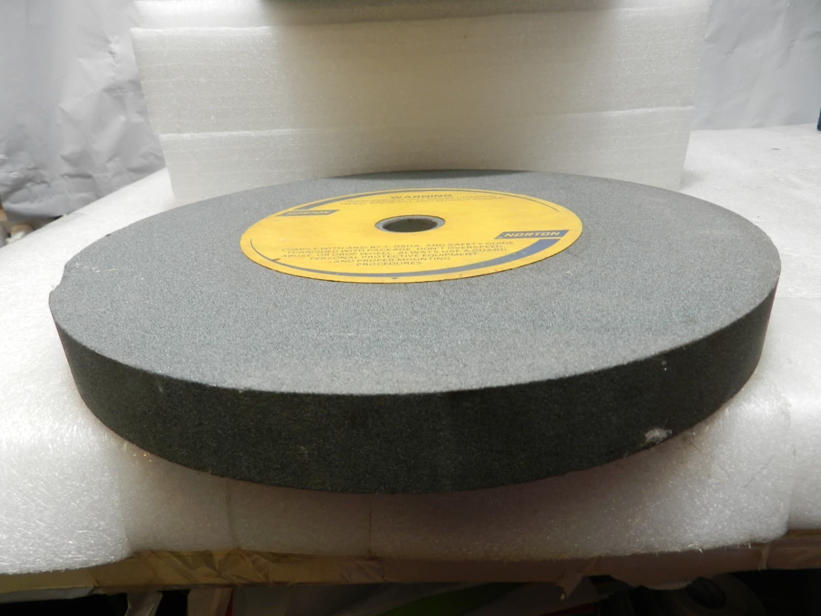 2 - Norton Grinding Wheel 39C100-J8VK 10"x1"x7/8" 2485 speed RPM (H35J) - Thumbnail 8