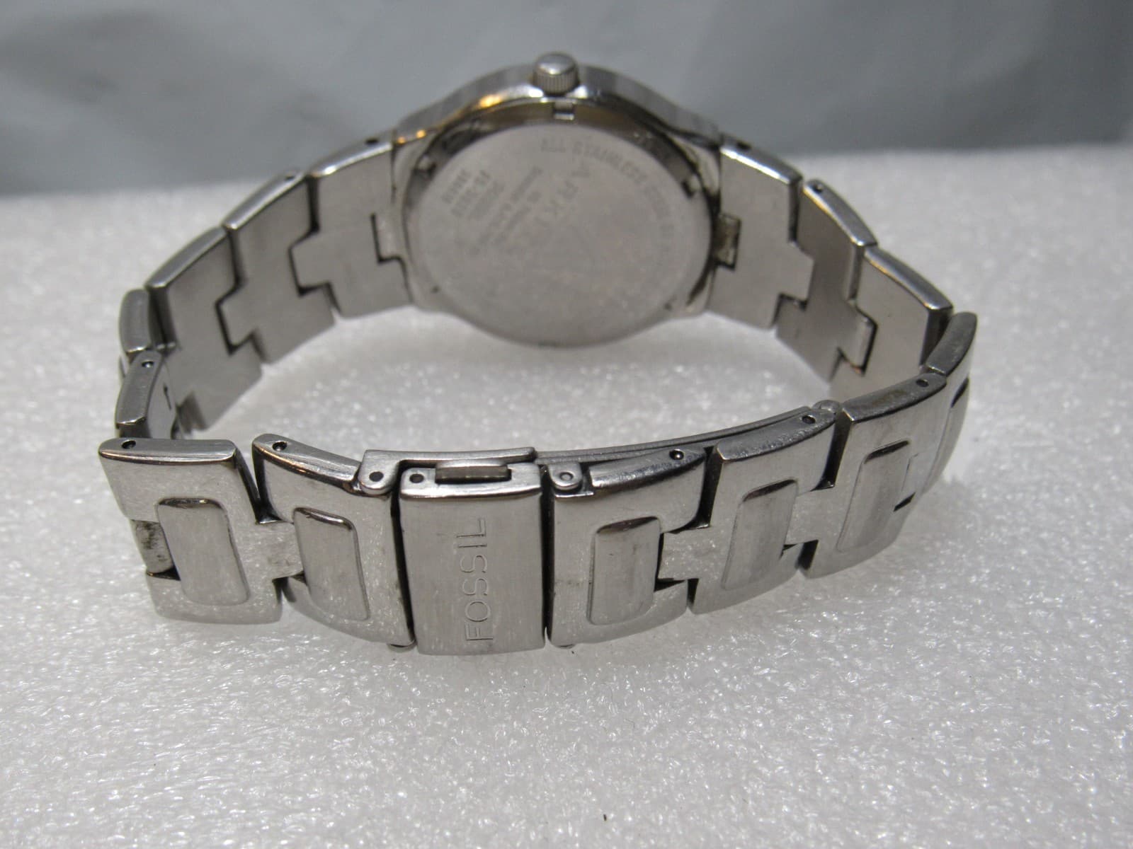 3 Vintage Mens Fossil / Seiko Wrist Watch Lot FS-3028 FS-2984 8620-5140 (i94j) - Thumbnail 16