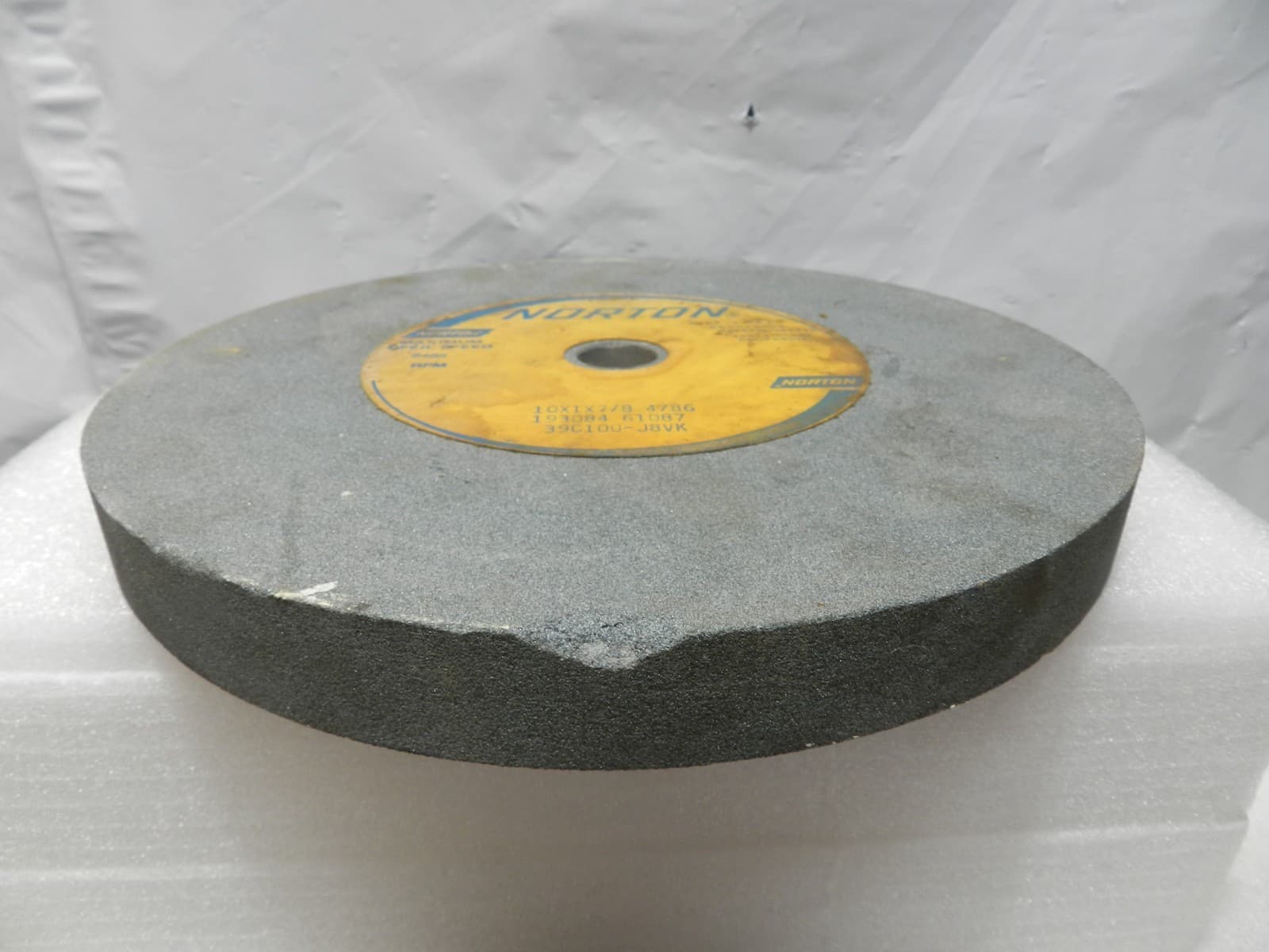 2 - Norton Grinding Wheel 39C100-J8VK 10"x1"x7/8" 2485 speed RPM (H35J) - Thumbnail 6