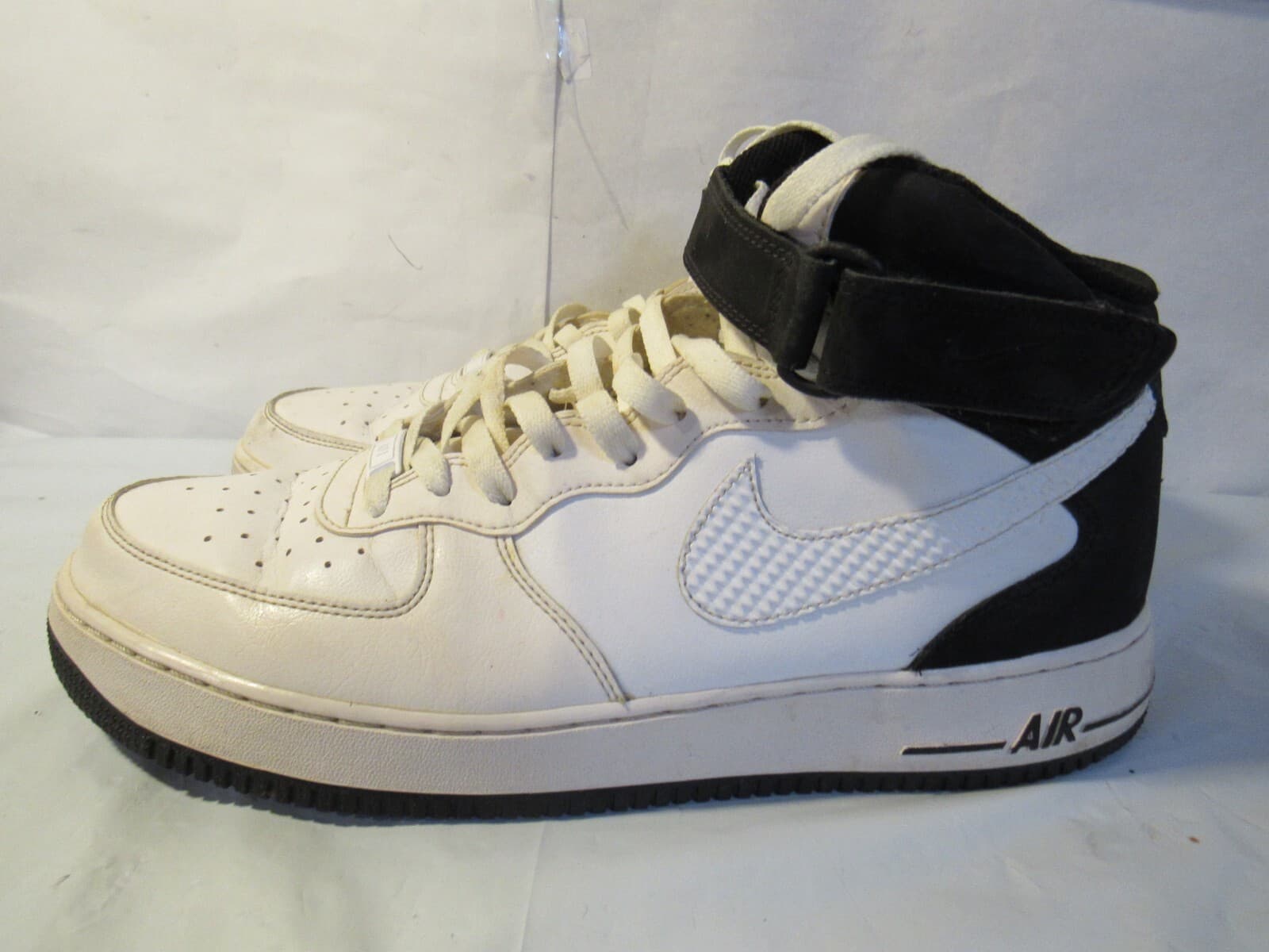 2014 Nike Air Force 1 Mid ‘07 White/Black 315123-124 Men's Size 13 A32M - Thumbnail 4